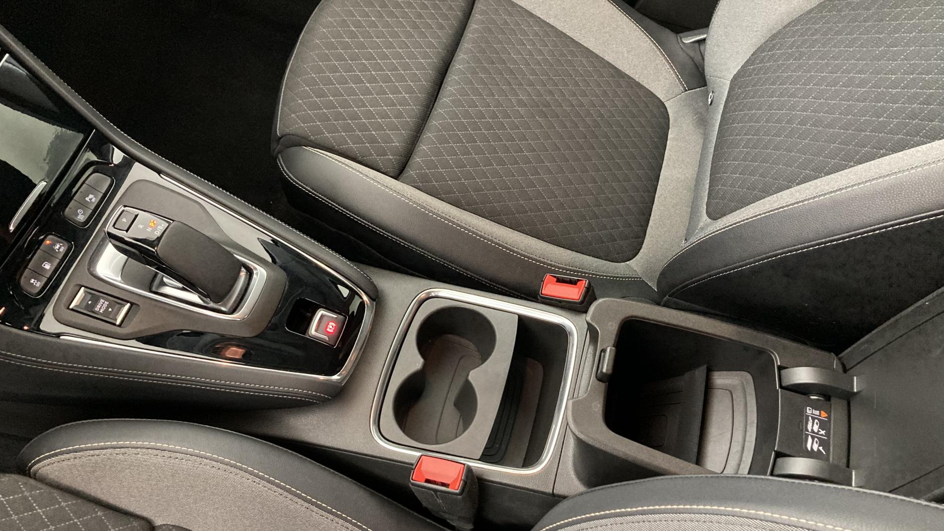 opel grandland x ultimate 1.6 PHEV 300 AT 2021 gris himalaya / techo negro 14