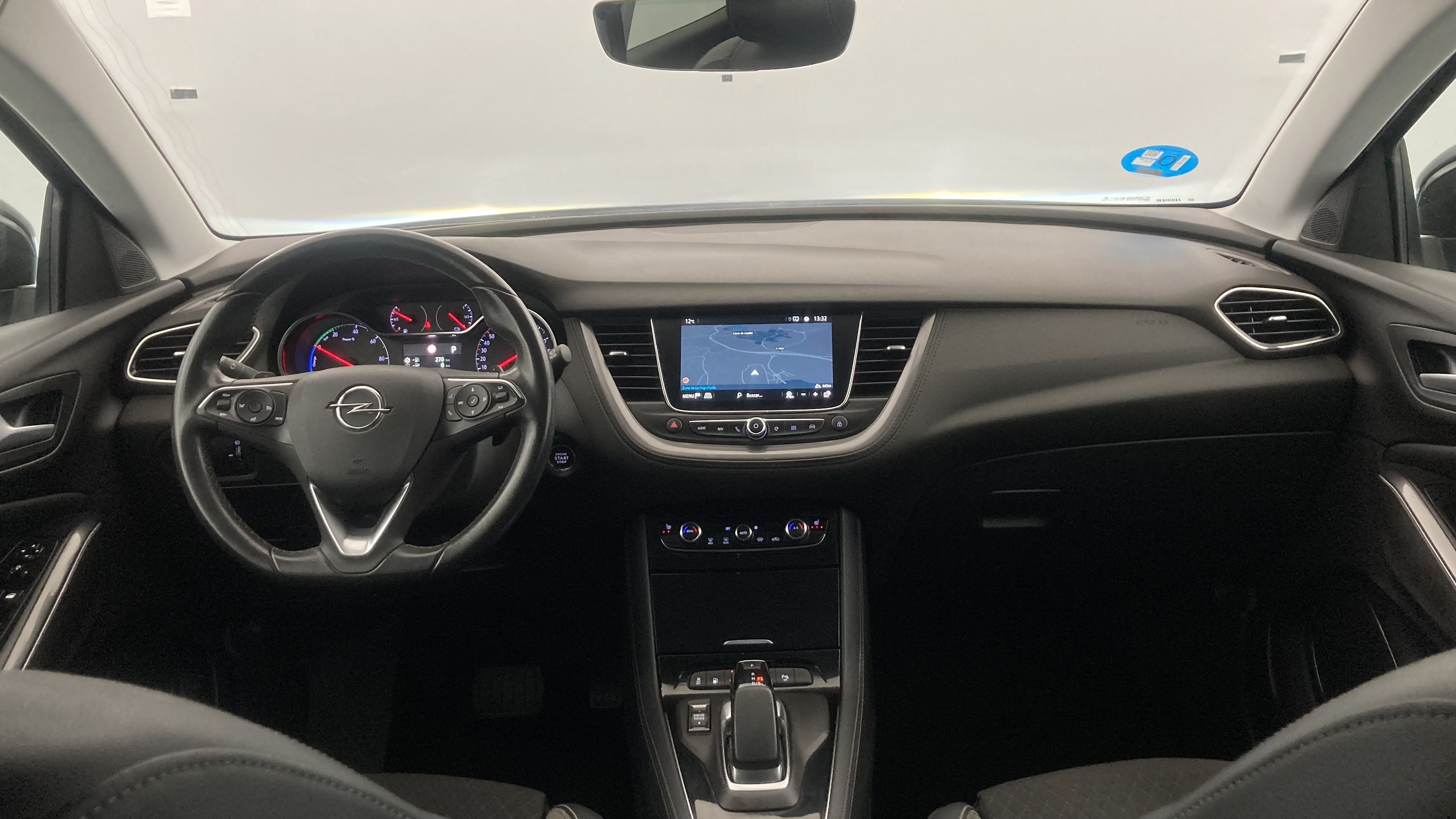 opel grandland x ultimate 1.6 PHEV 300 AT 2021 gris himalaya / techo negro 32