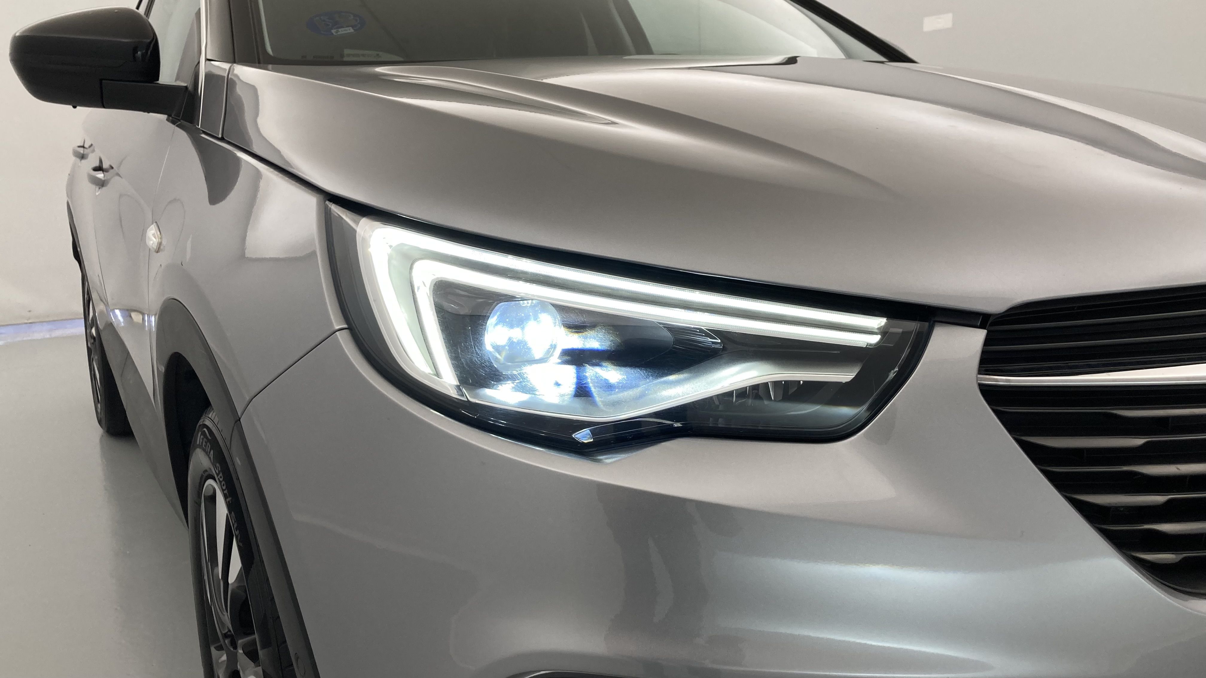 opel grandland x ultimate 1.6 PHEV 300 AT 2021 gris himalaya / techo negro 34