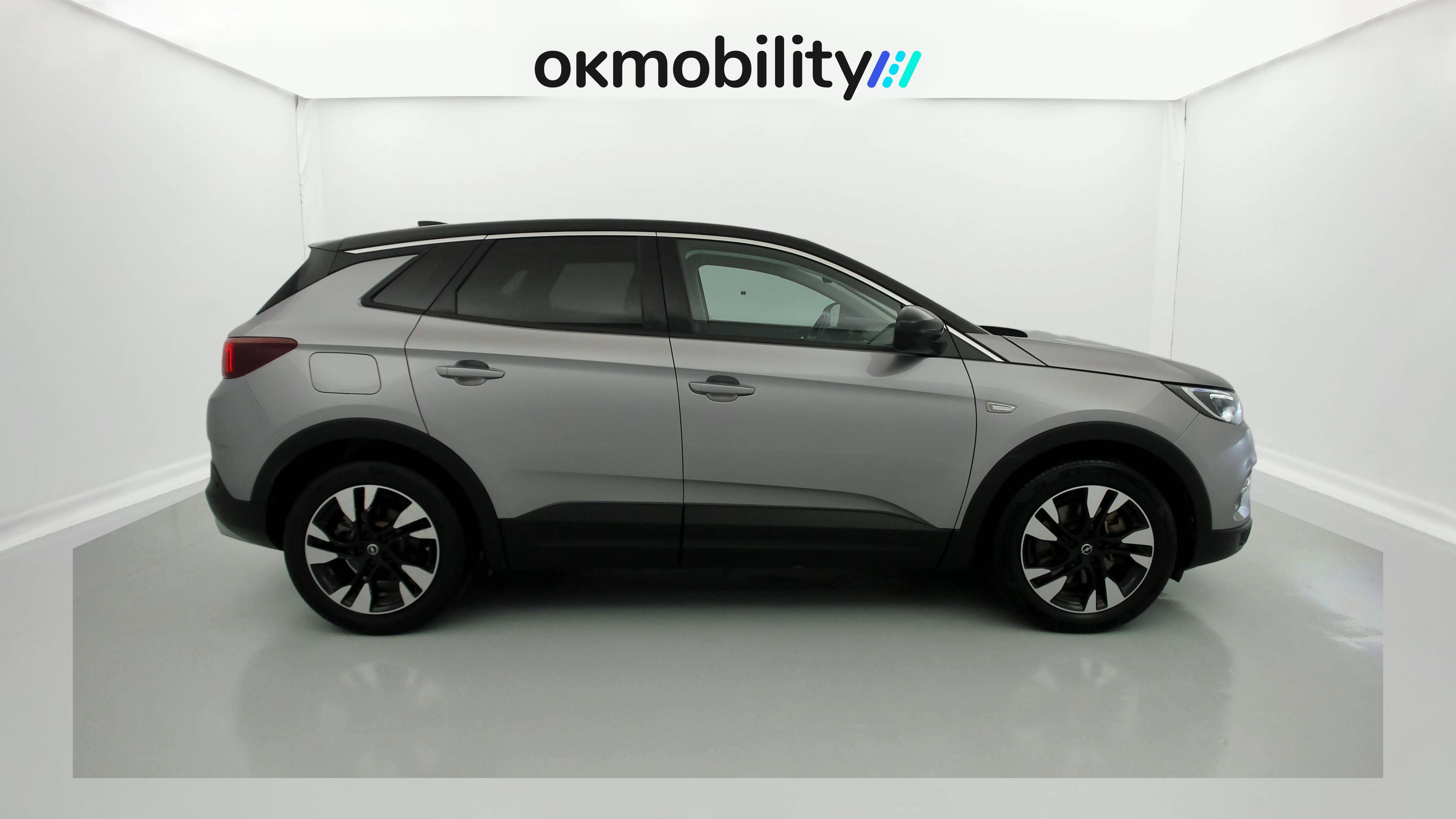opel grandland x ultimate 1.6 PHEV 300 AT 2021 gris himalaya / techo negro 2