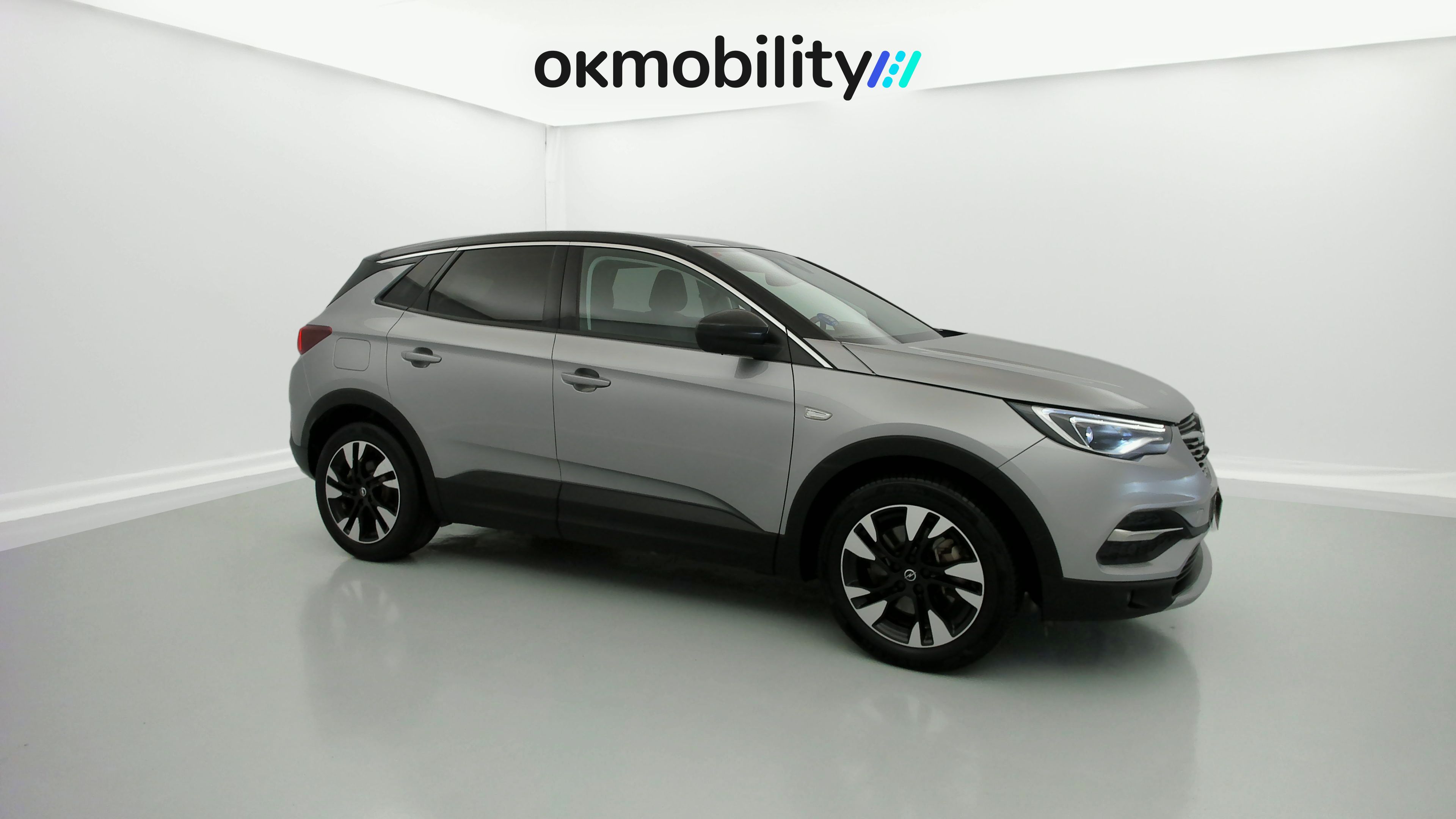 opel grandland x ultimate 1.6 PHEV 300 AT 2021 gris himalaya / techo negro 3