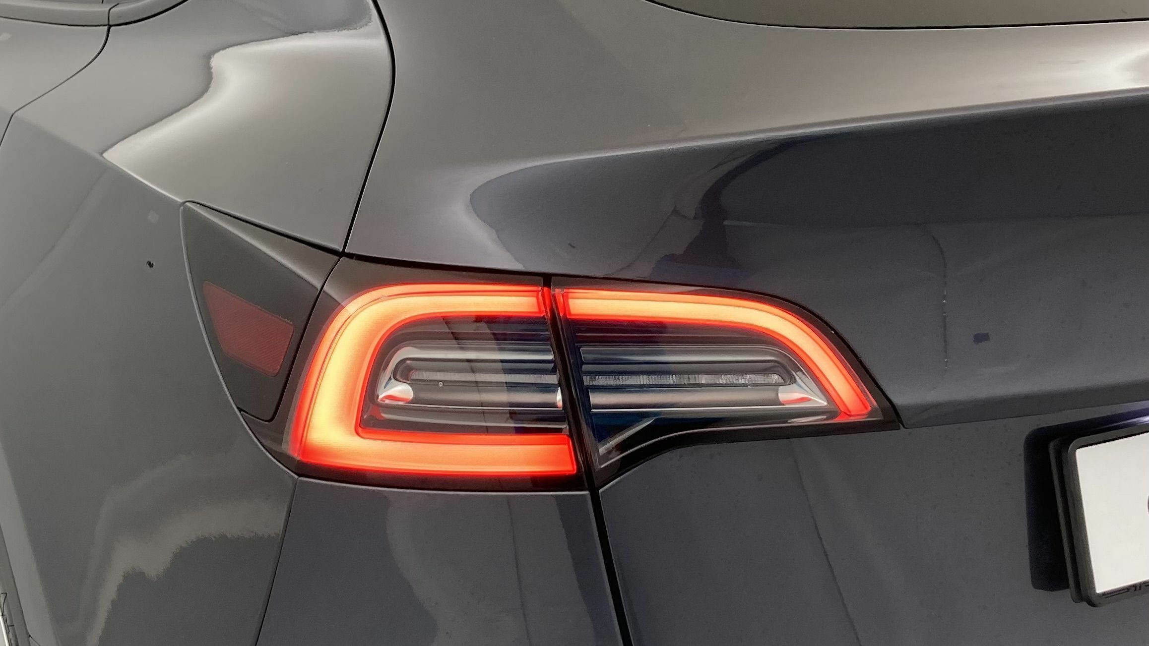 tesla model y long range awd MOTOR DUAL AWD 510 2022 gray 31