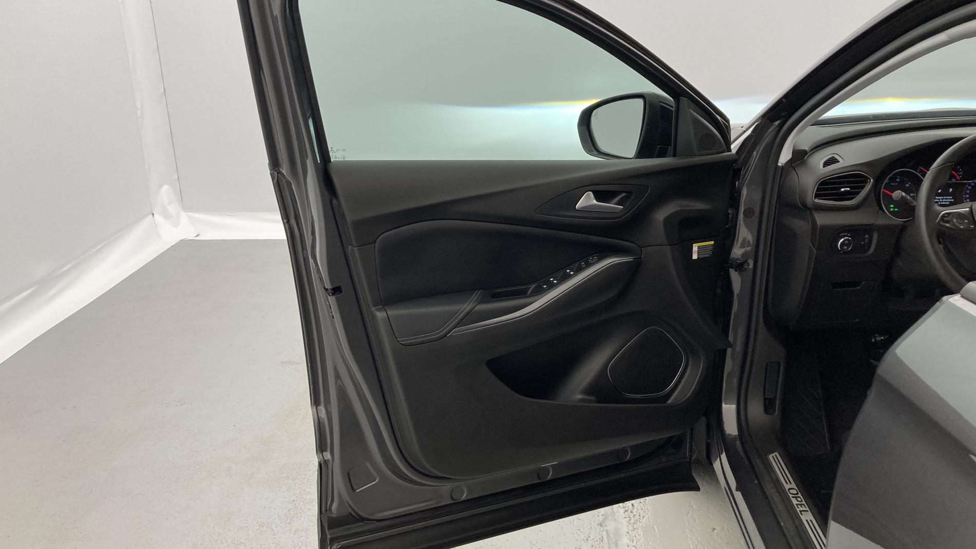 opel grandland x ultimate 1.6 PHEV 300 AT 2021 gris moai / techo negro 17