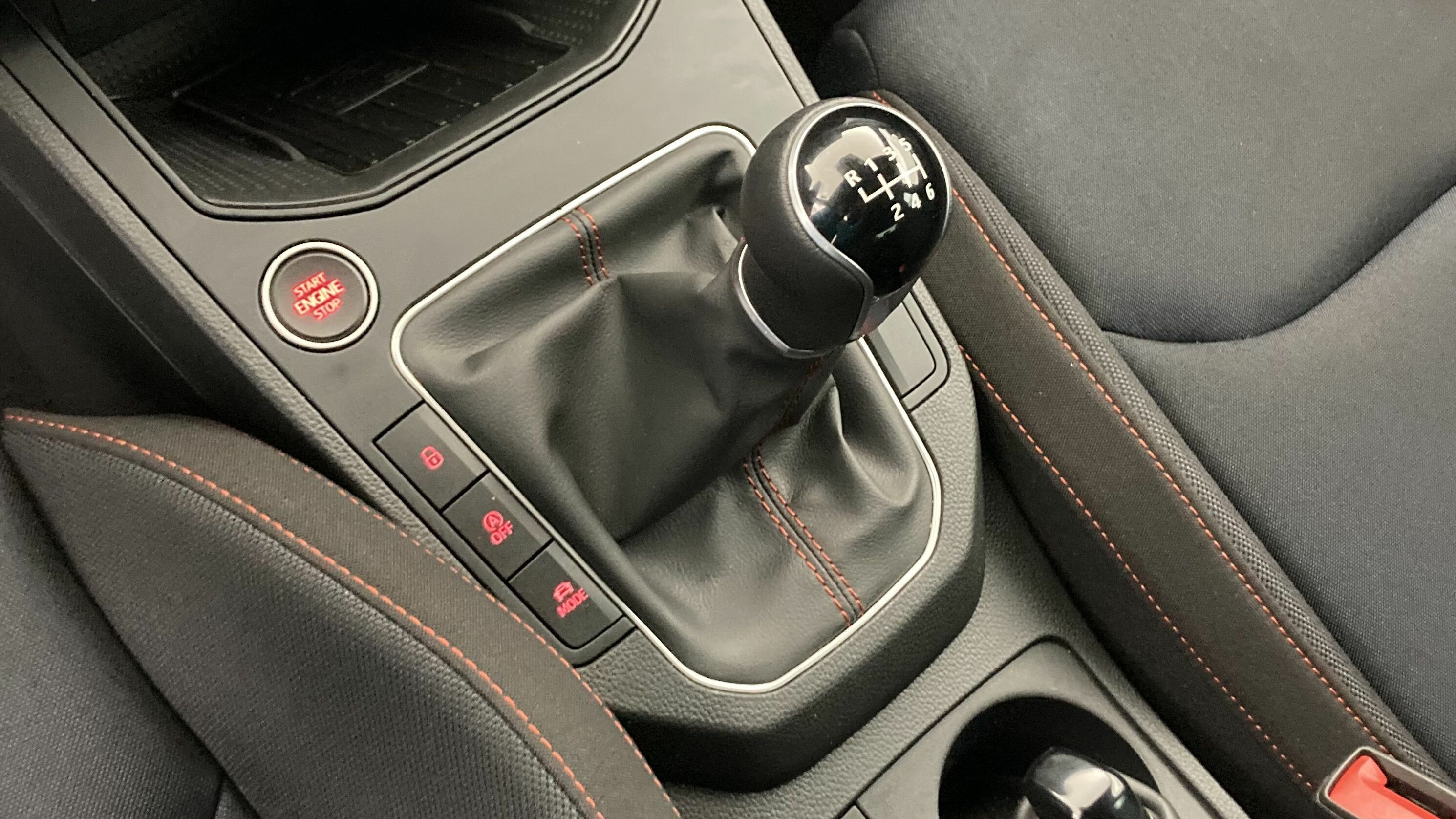 seat ibiza fr xl 1.5 TSI 150 DSG 2024 gris magnetic 15