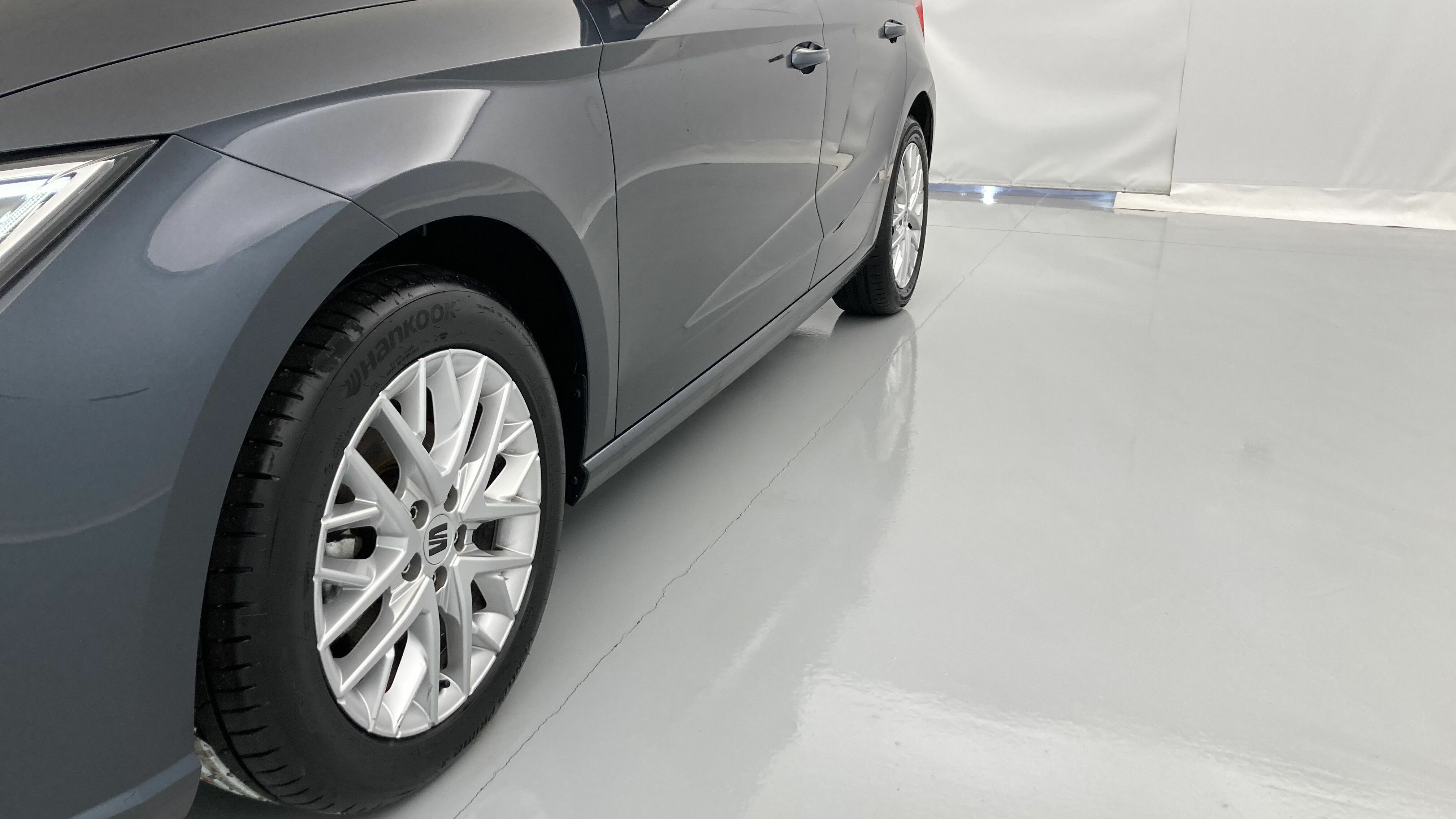 seat ibiza fr xl 1.5 TSI 150 DSG 2024 gris magnetic 19