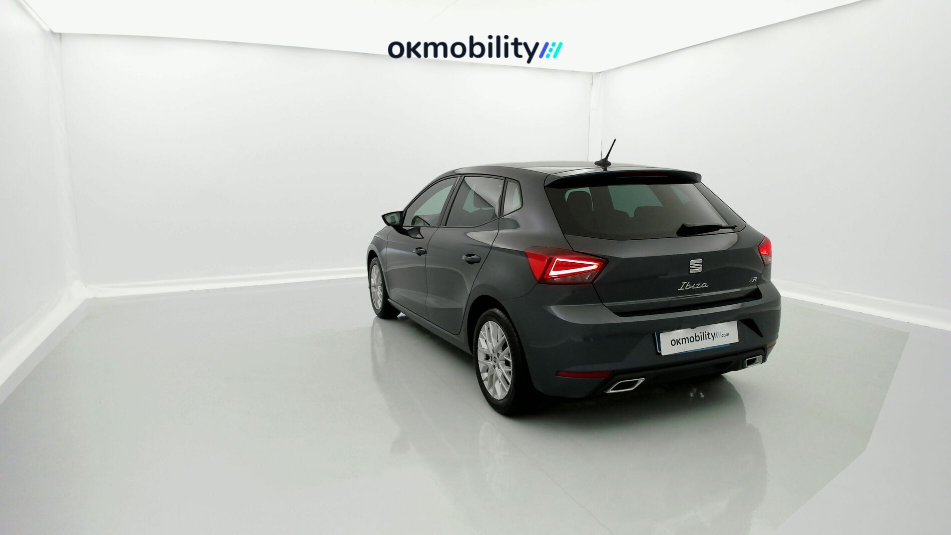 seat ibiza fr xl 1.5 TSI 150 DSG 2024 gris magnetic 5