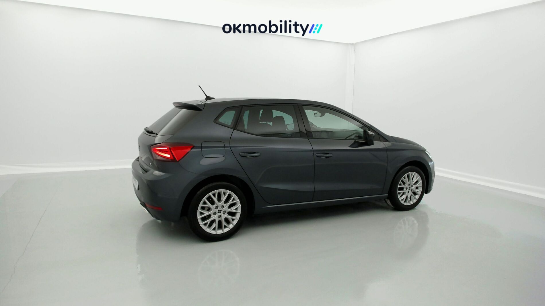 seat ibiza fr xl 1.5 TSI 150 DSG 2024 gris magnetic 10