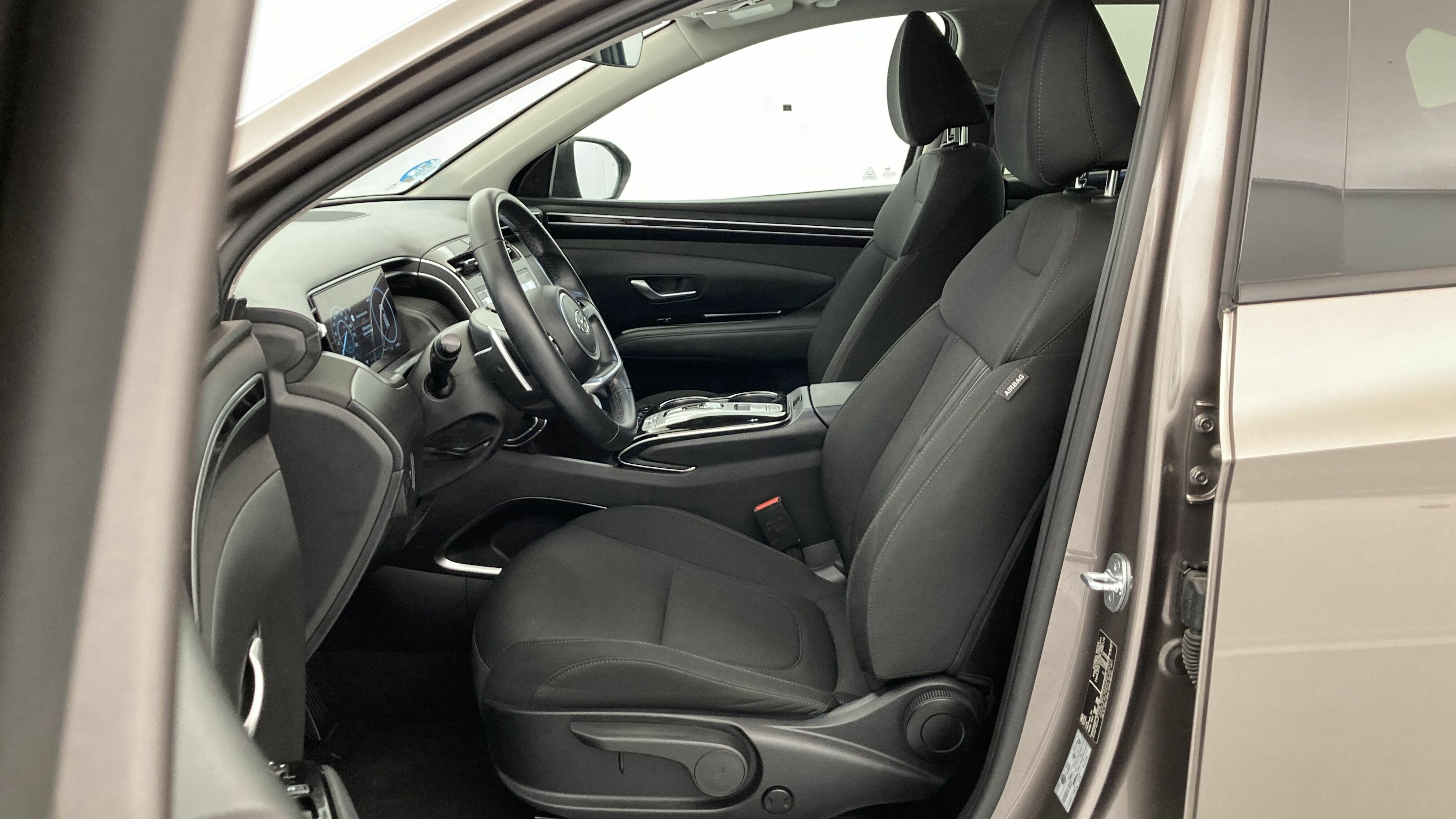 hyundai tucson tecno sky 1.6 T-GDI 150 48V DCT 2024 silky bronze 15
