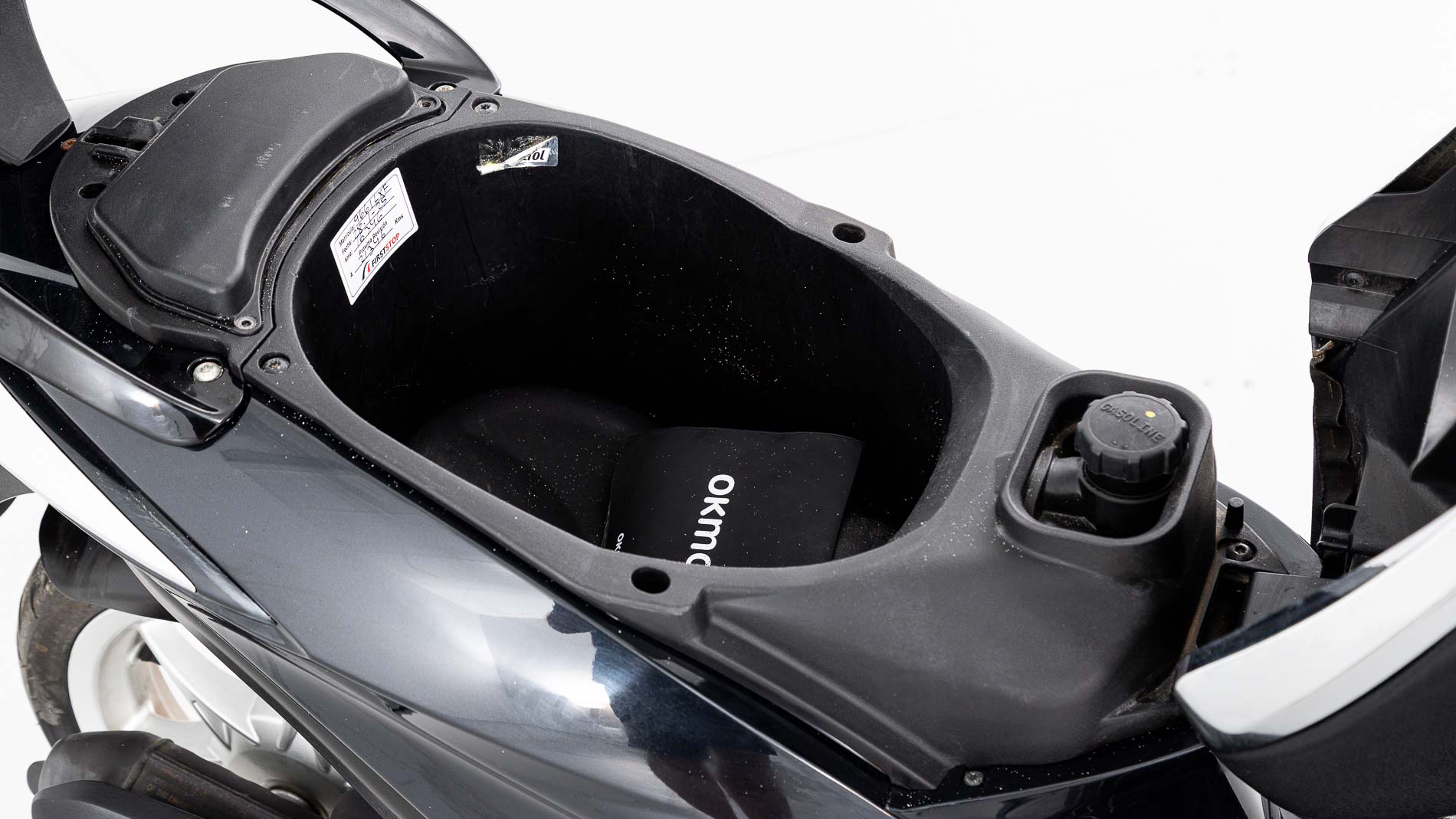 piaggio liberty nv 125CC 2022 negro 22