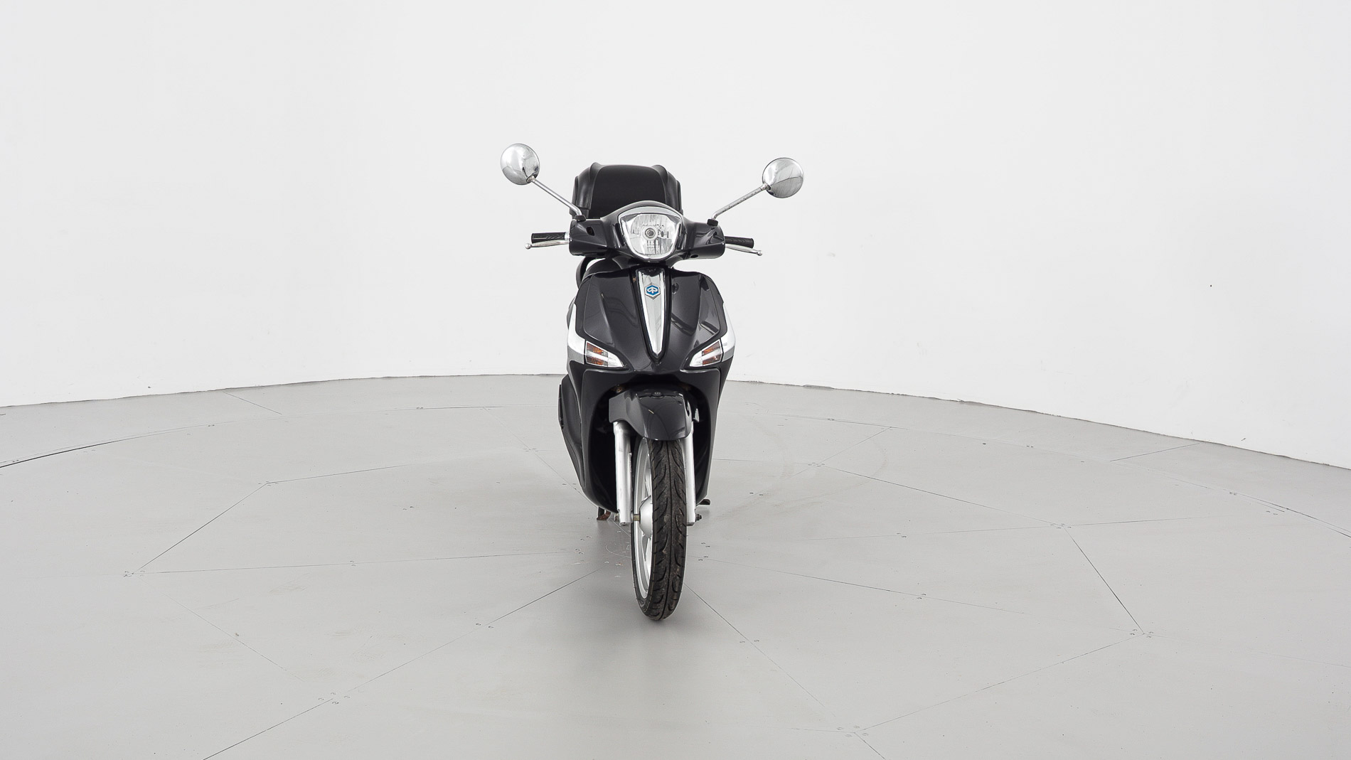 piaggio liberty nv 125CC 2022 negro 4