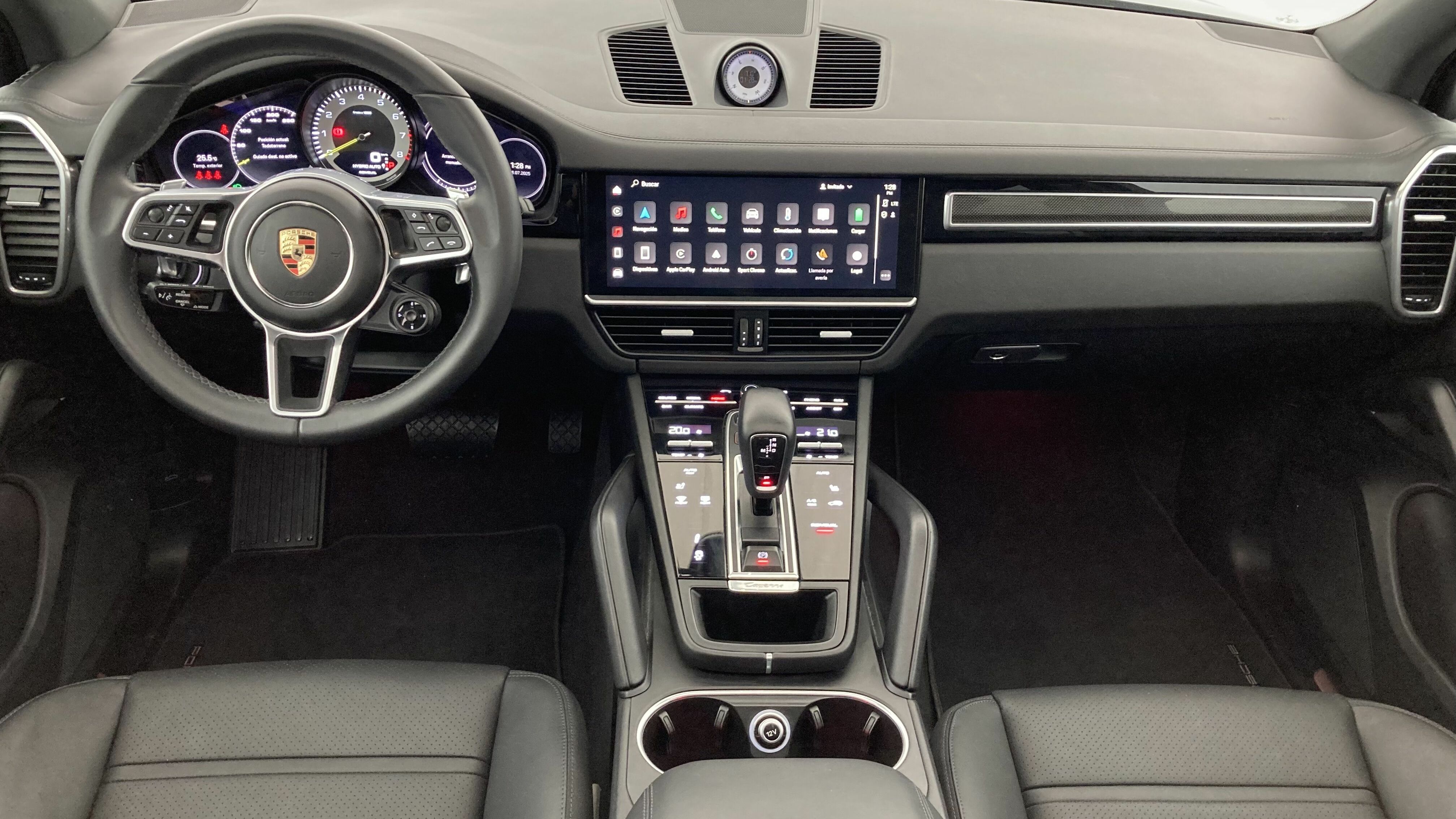 porsche cayenne platinum edition 3.0 E-HYBRID 462 TIPTRONIC 2023 azul moonlight metalizado 17