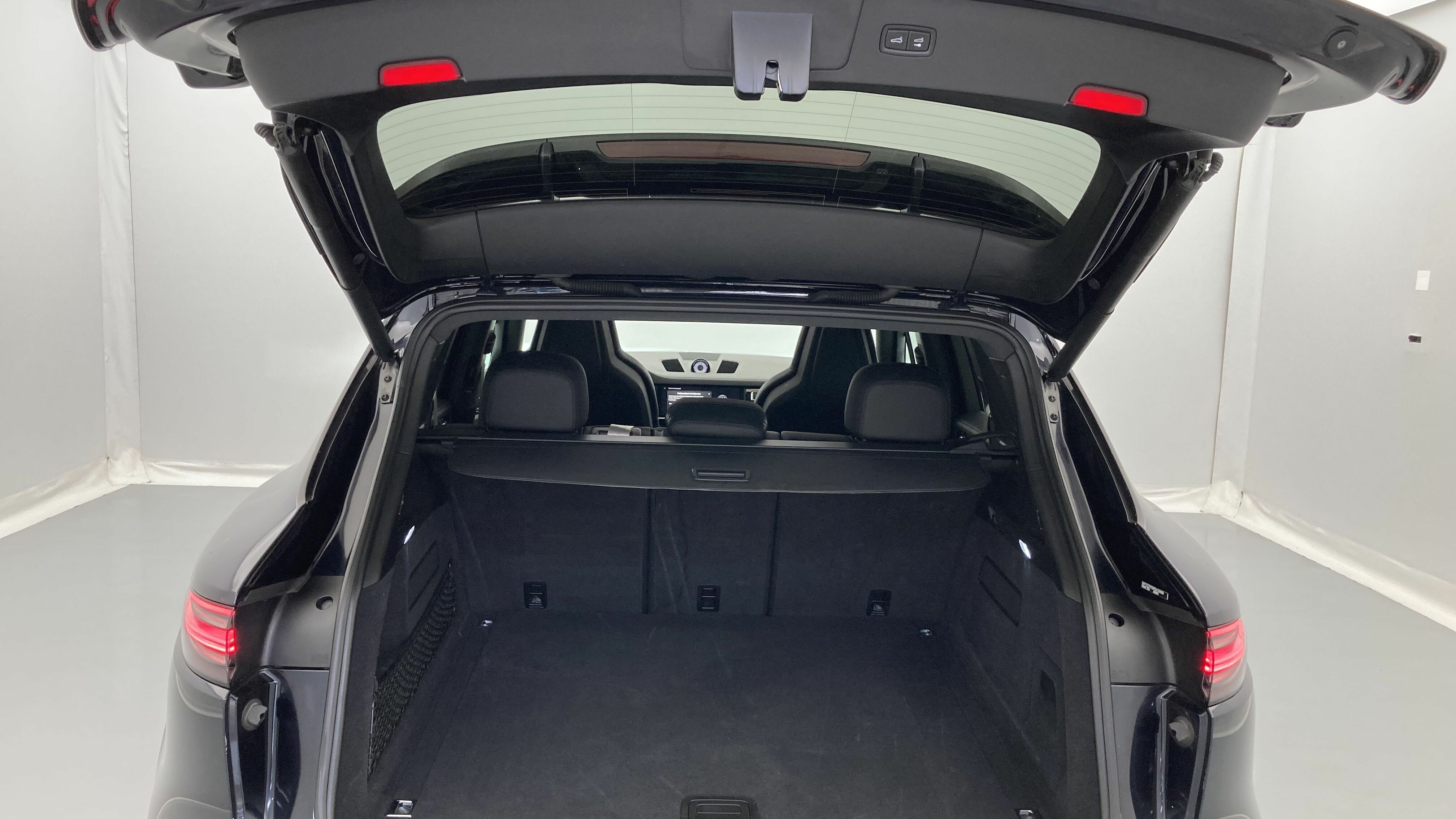 porsche cayenne platinum edition 3.0 E-HYBRID 462 TIPTRONIC 2023 azul moonlight metalizado 25