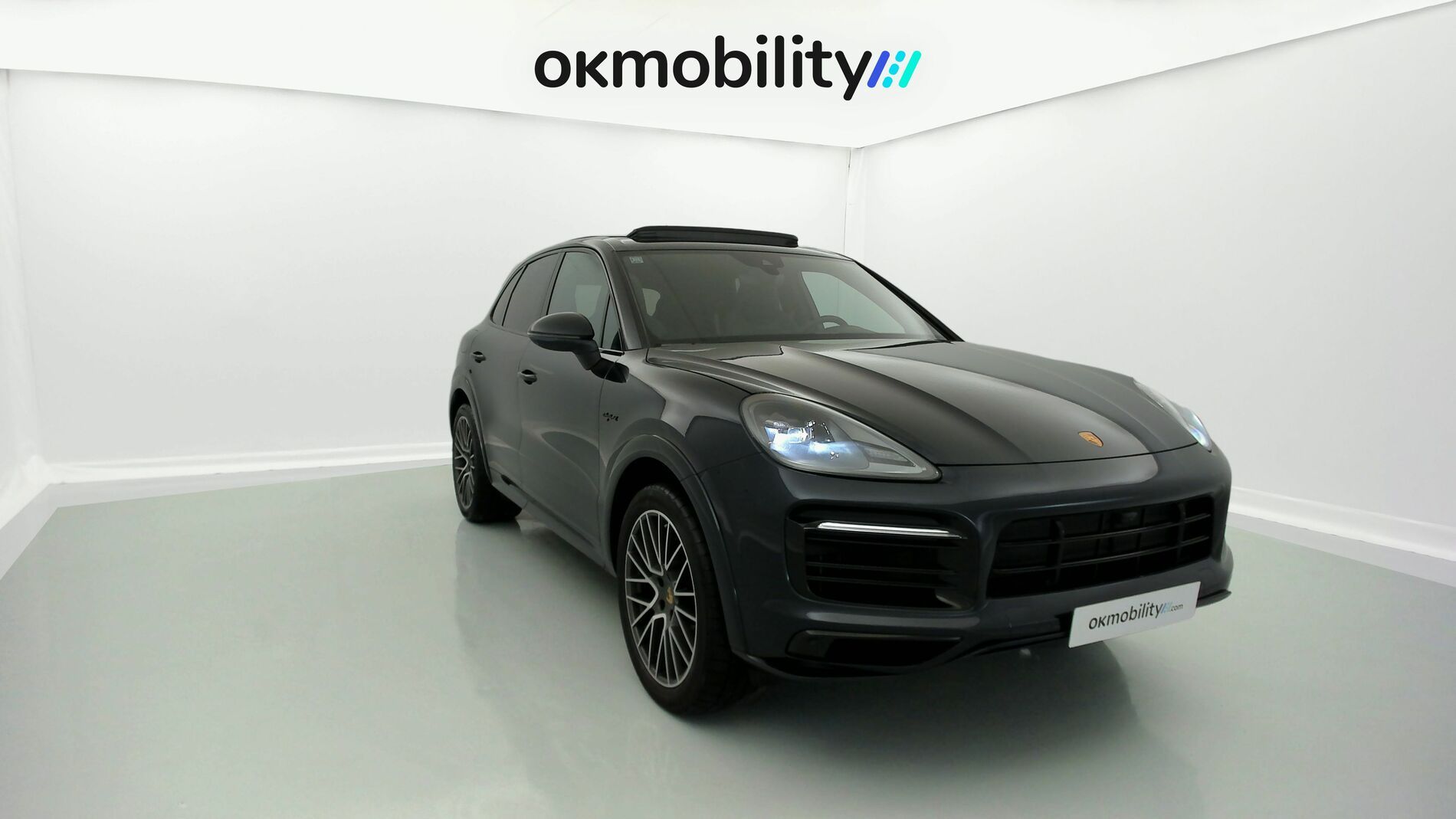 porsche cayenne platinum edition 3.0 E-HYBRID 462 TIPTRONIC 2023 azul moonlight metalizado 3