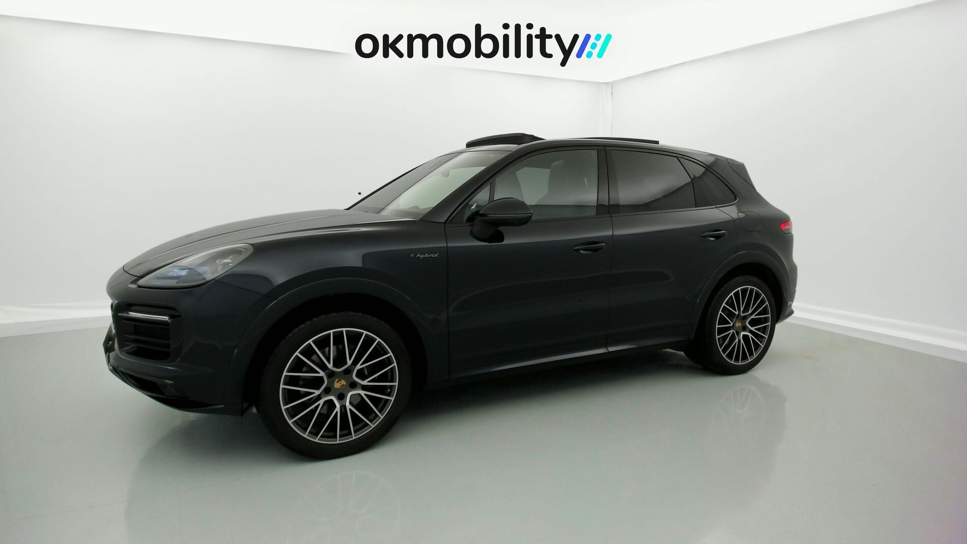 porsche cayenne platinum edition 3.0 E-HYBRID 462 TIPTRONIC 2023 azul moonlight metalizado 5