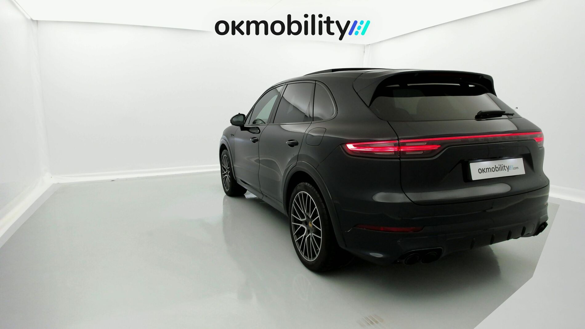 porsche cayenne platinum edition 3.0 E-HYBRID 462 TIPTRONIC 2023 azul moonlight metalizado 10