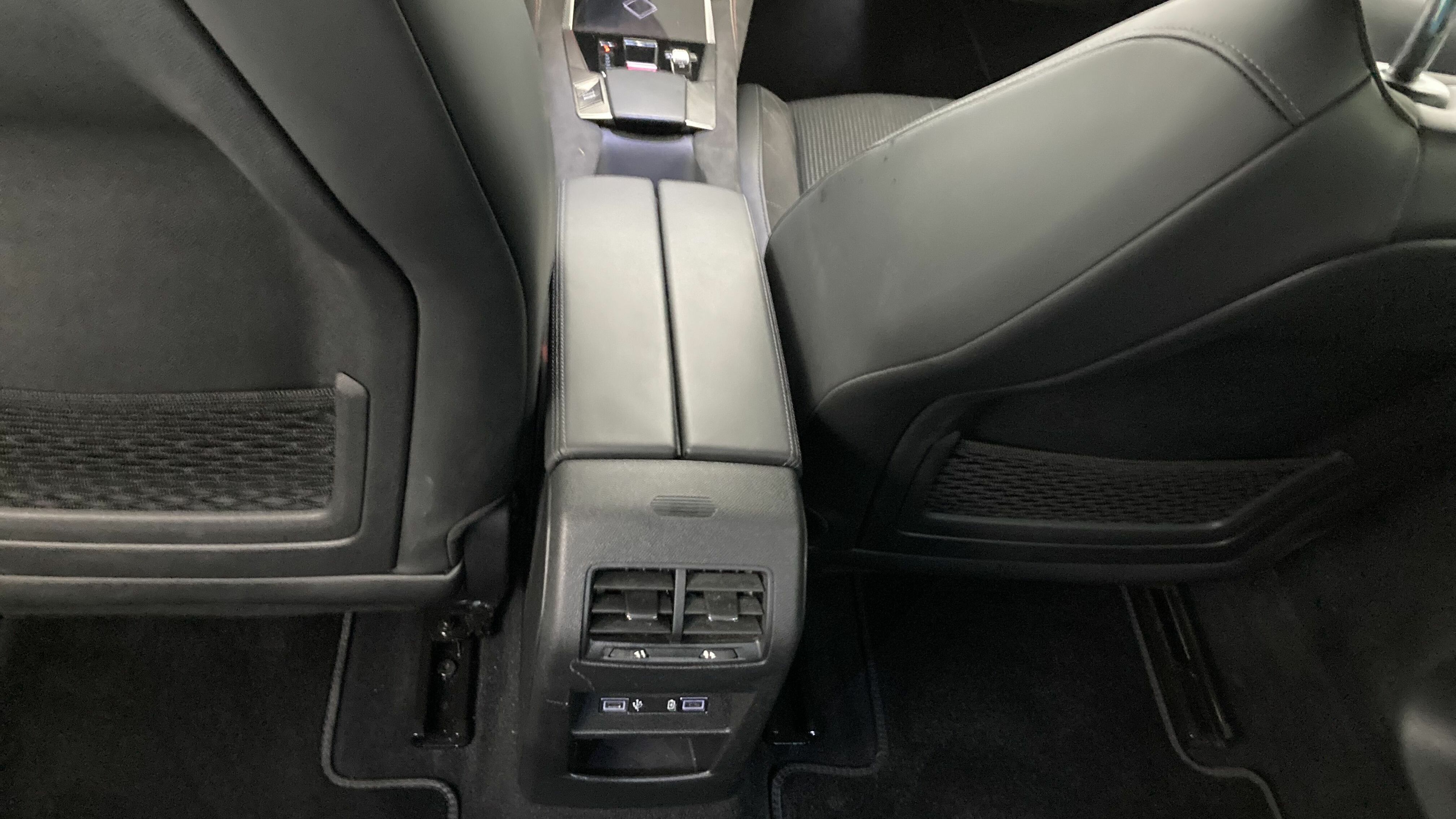 ds ds4 performance line + E-TENSE 225 CA 2022 negro perla 22