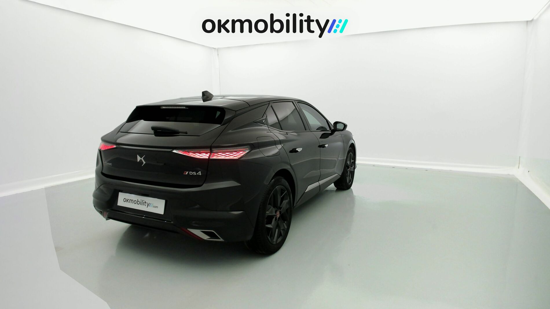 ds ds4 performance line + E-TENSE 225 CA 2022 negro perla 12