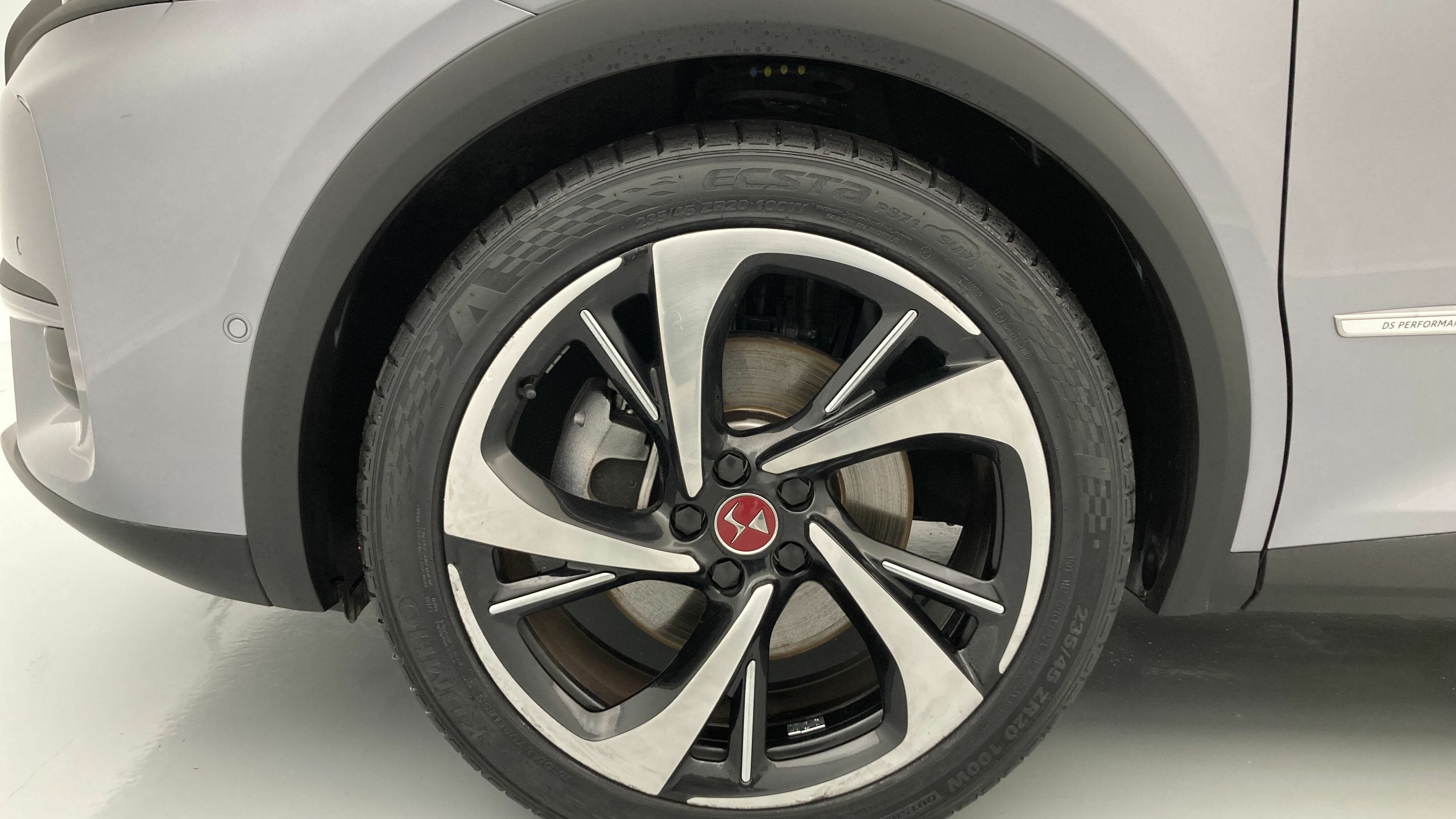ds ds7 crossback performance line + E-TENSE 300 CA 2022 gris artense 21