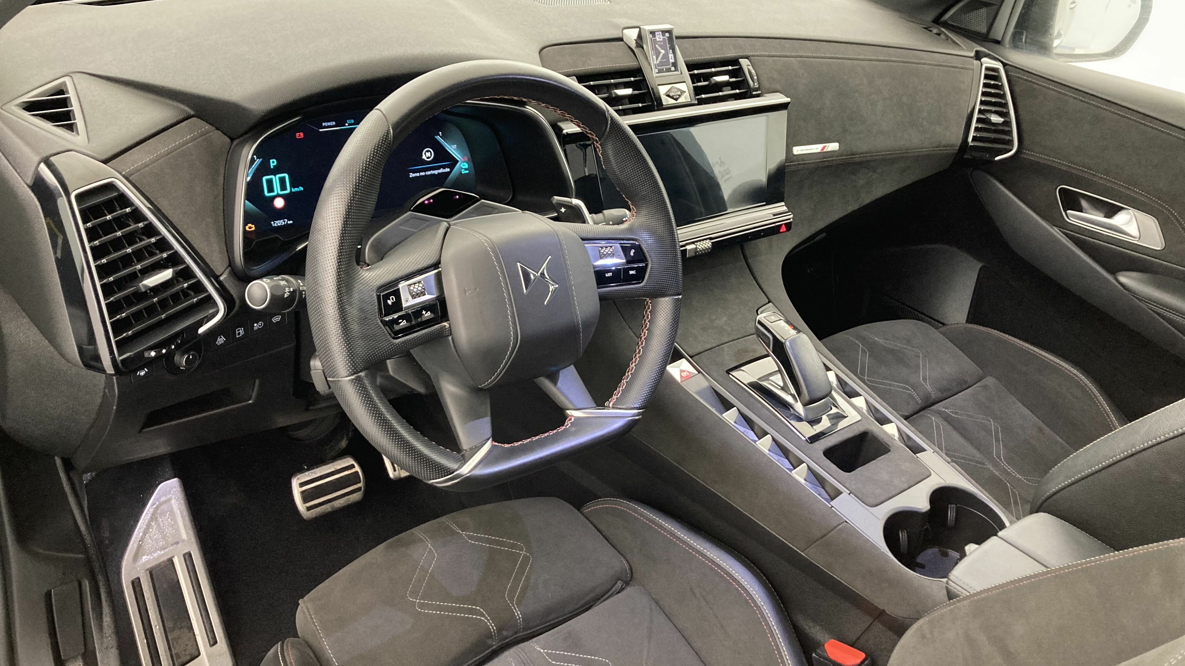 ds ds7 crossback performance line + E-TENSE 300 CA 2022 negro perla 11