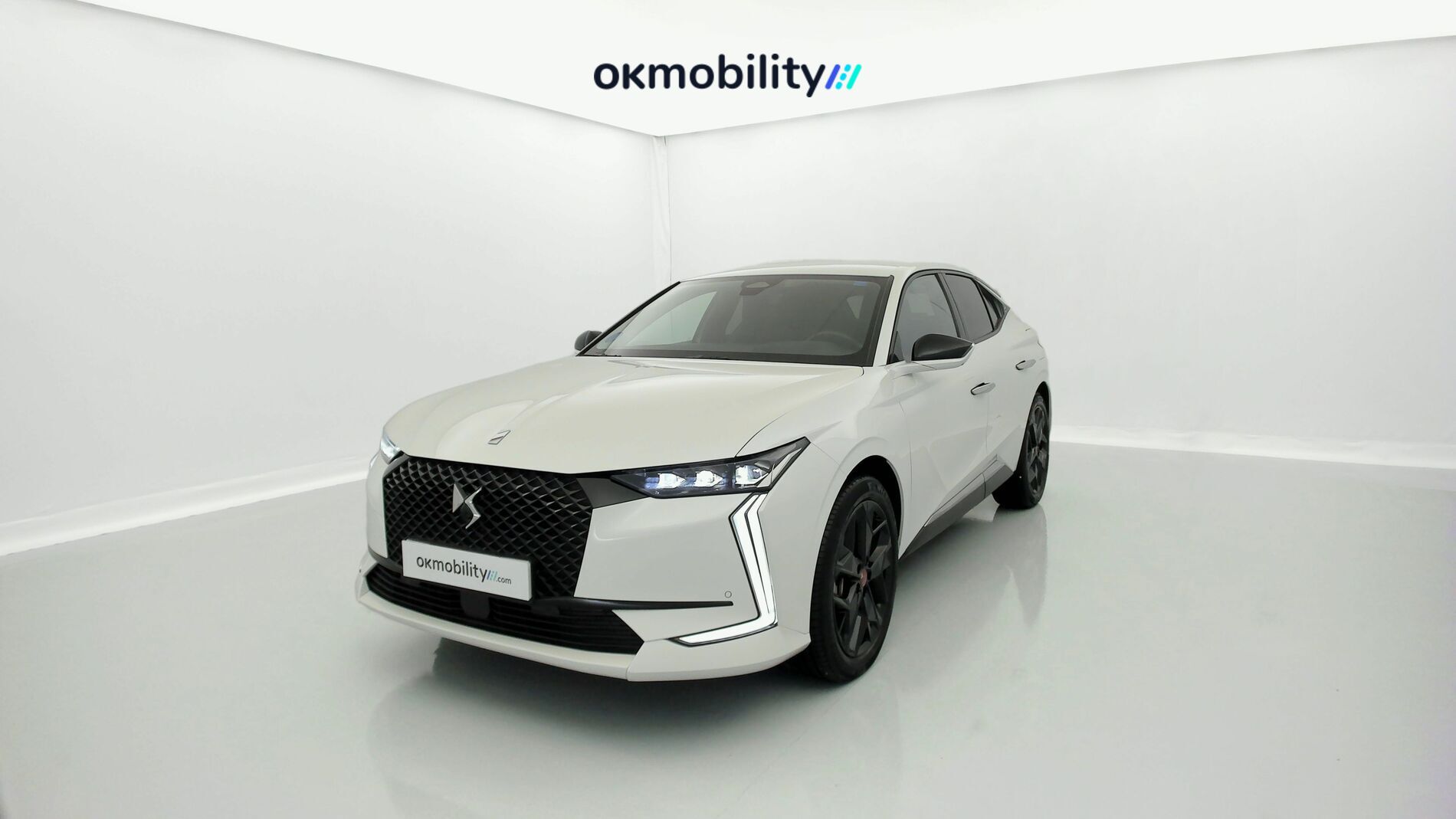 ds ds4 performance line + E-TENSE 225 CA 2022 blanco nacarado 1