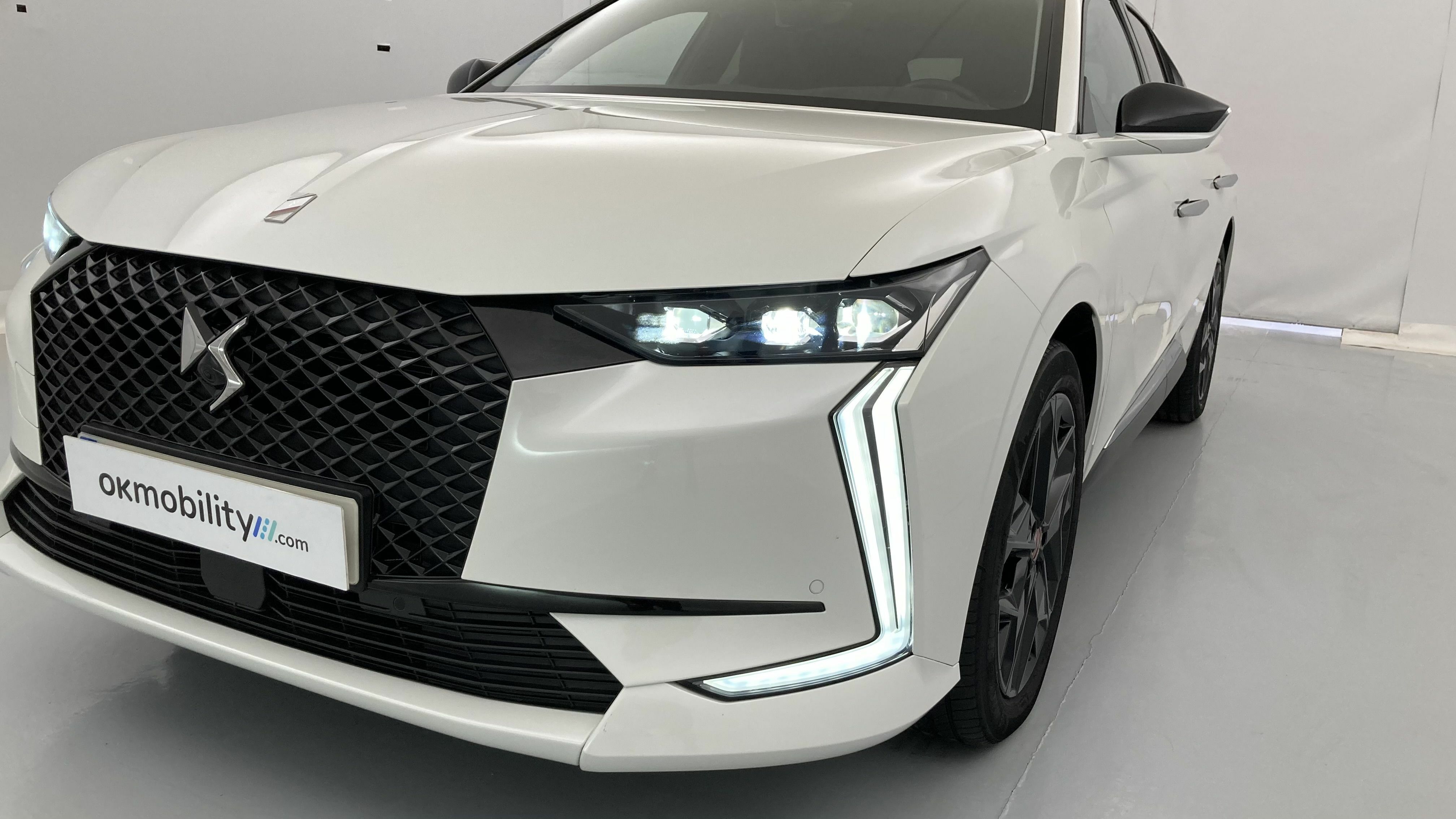 ds ds4 performance line + E-TENSE 225 CA 2022 blanco nacarado 29