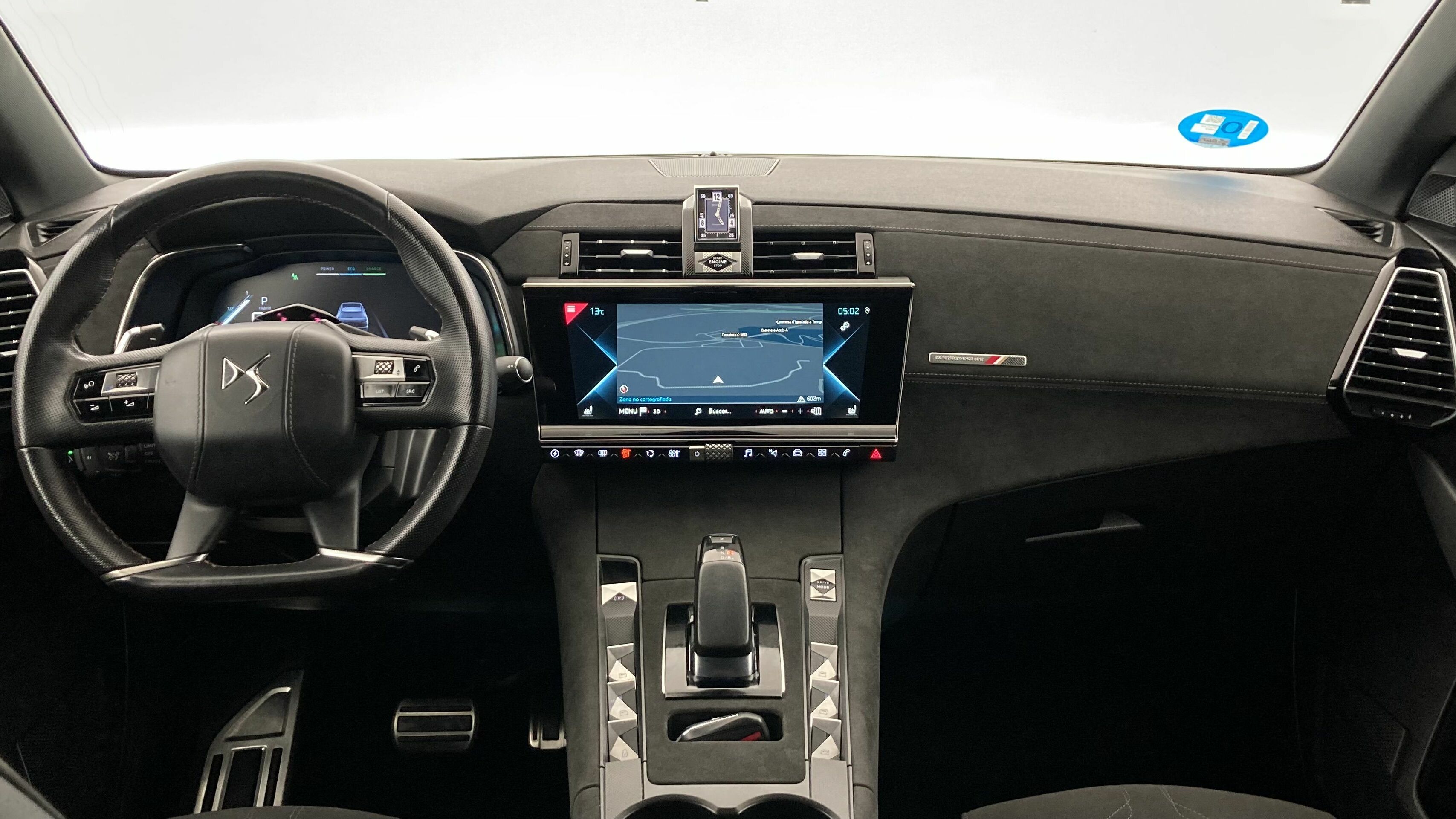 ds ds7 crossback performance line + E-TENSE 300 CA 2022 gris platino 17