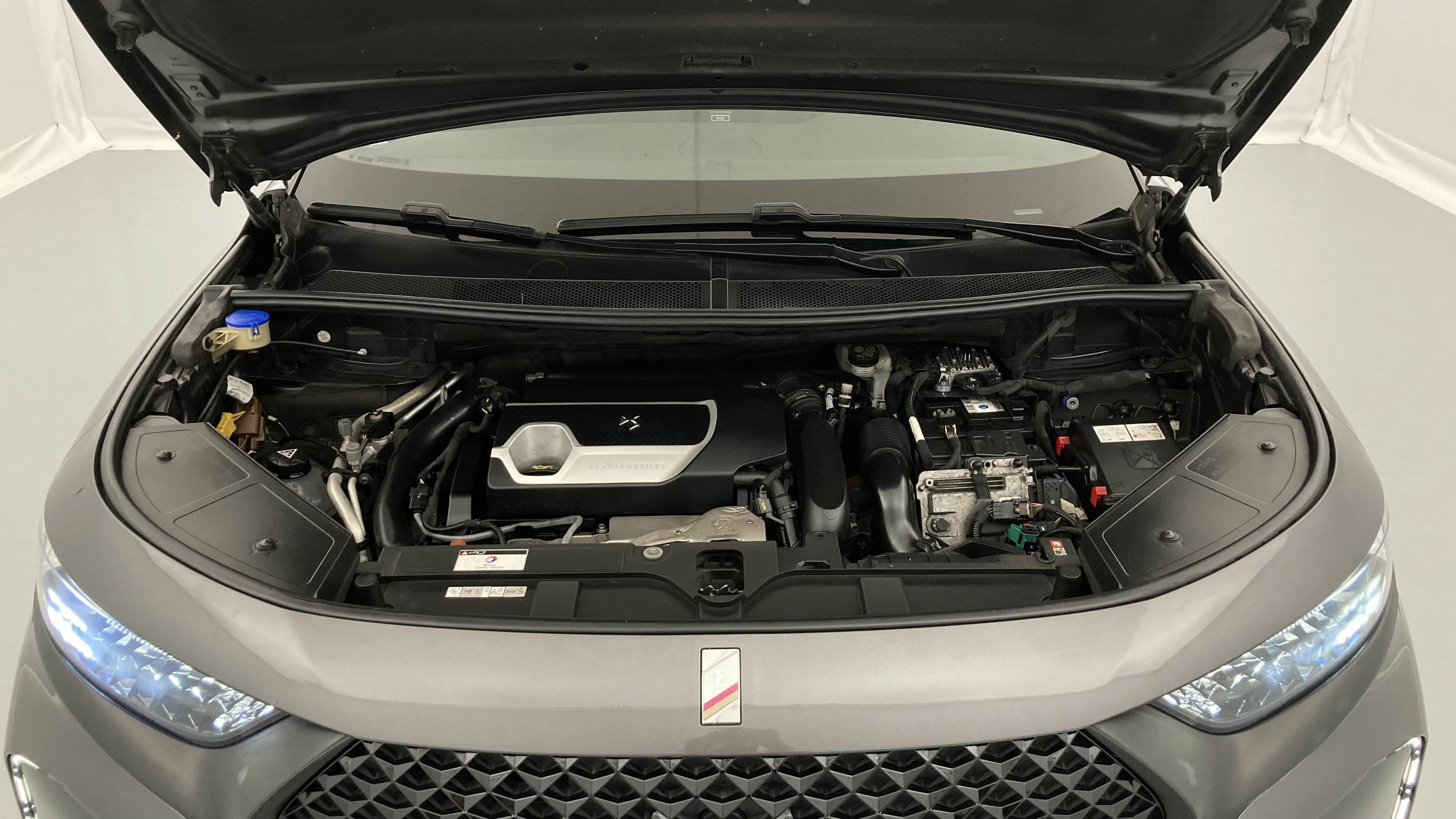 ds ds7 crossback performance line + E-TENSE 300 CA 2022 gris platino 25
