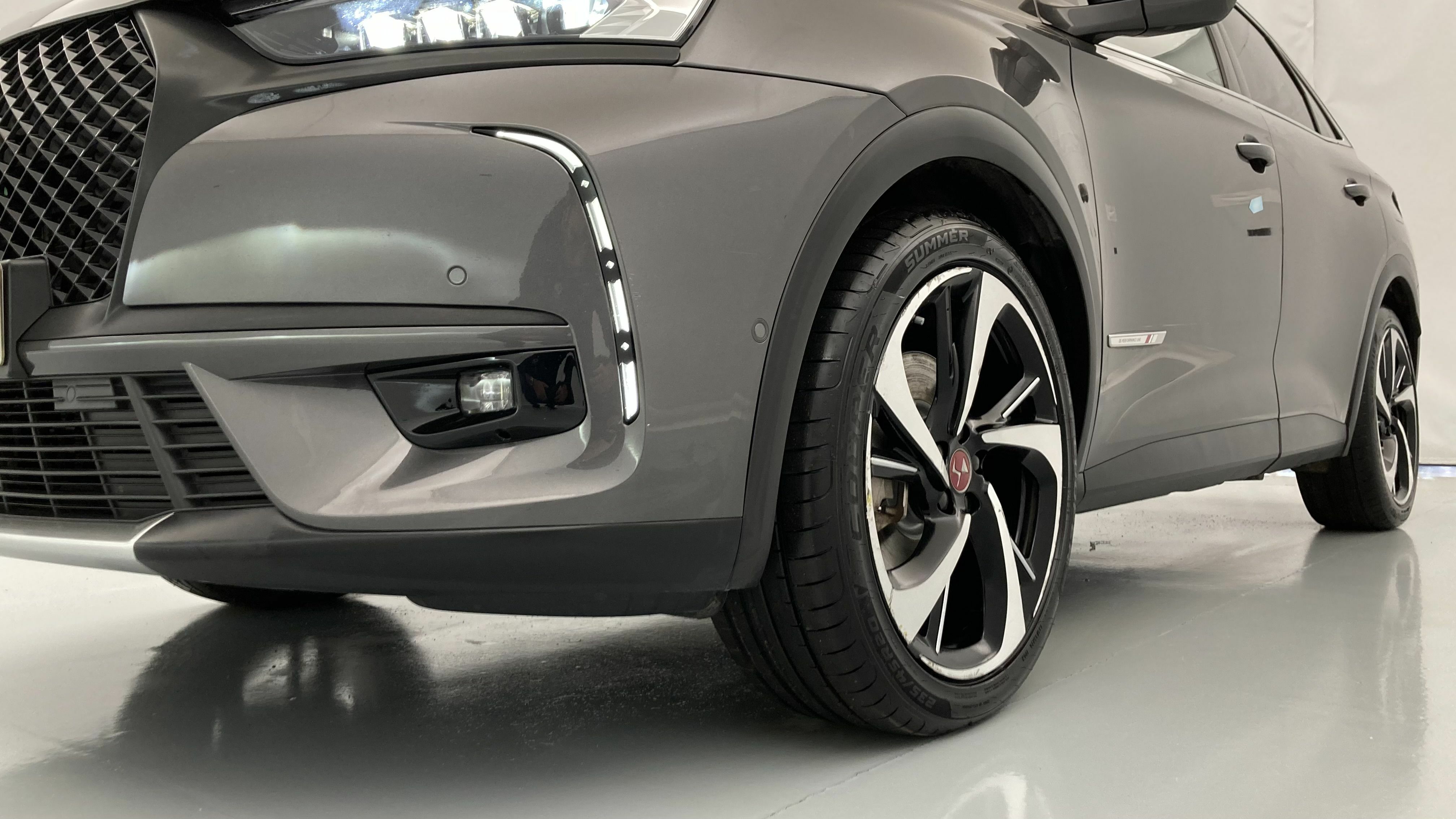 ds ds7 crossback performance line + E-TENSE 300 CA 2022 gris platino 26