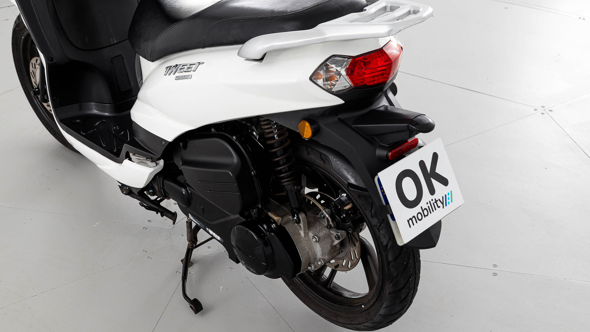 peugeot tweet125 active 125CC 2022 antartica white 17