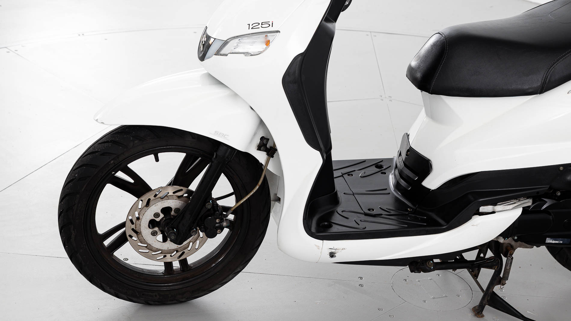 peugeot tweet125 active 125CC 2022 antartica white 16