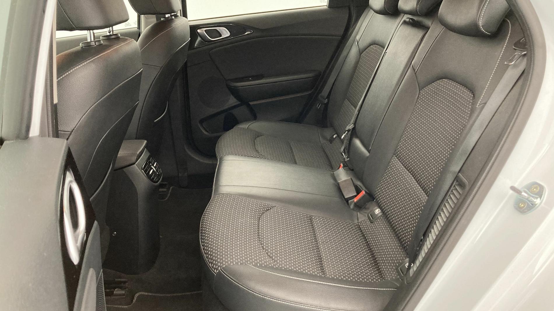 kia ceed tourer etech 1.6 PHEV 141 2021 infrarot 22