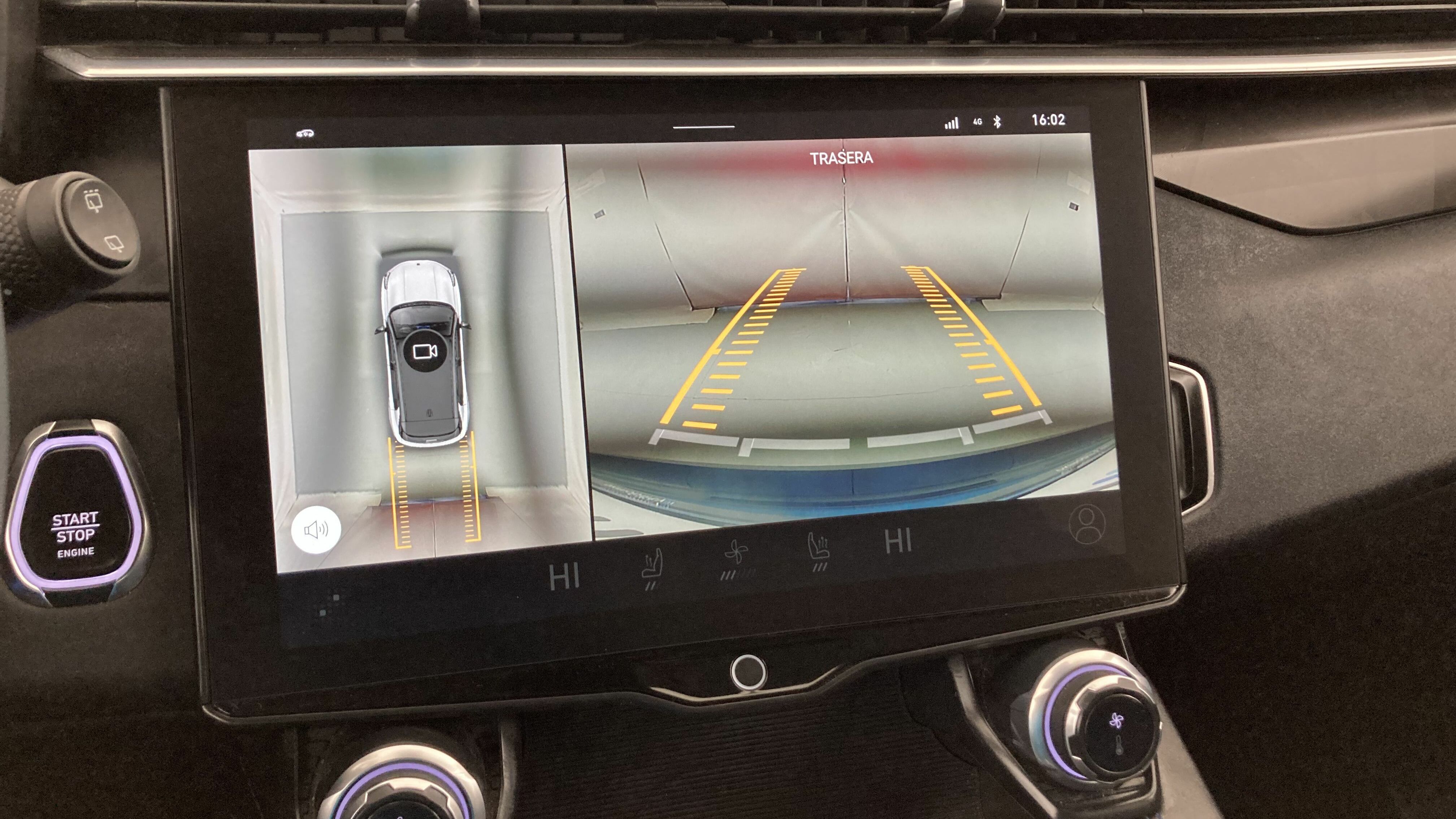 lynk&co 1 nv 1.5 PHEV 261 2022 blue 19