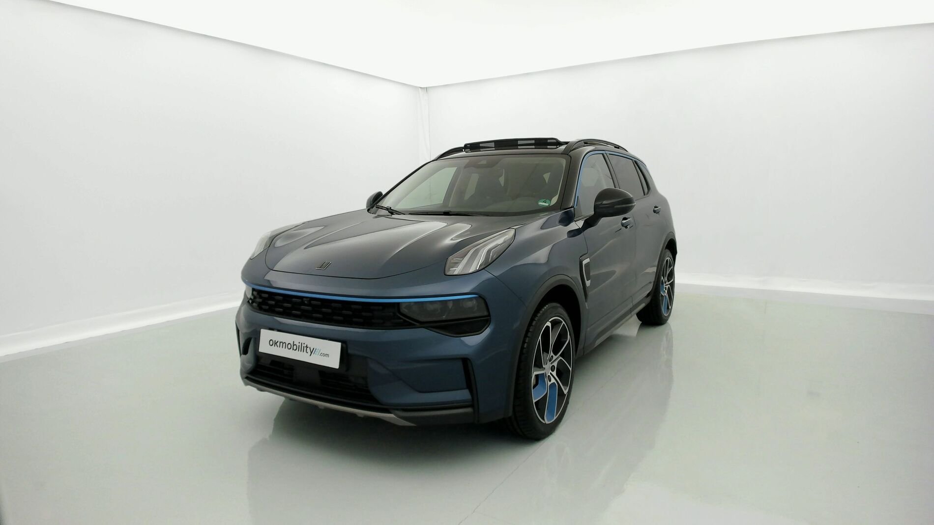lynk&co 1 nv 1.5 PHEV 261 2022 blue 1