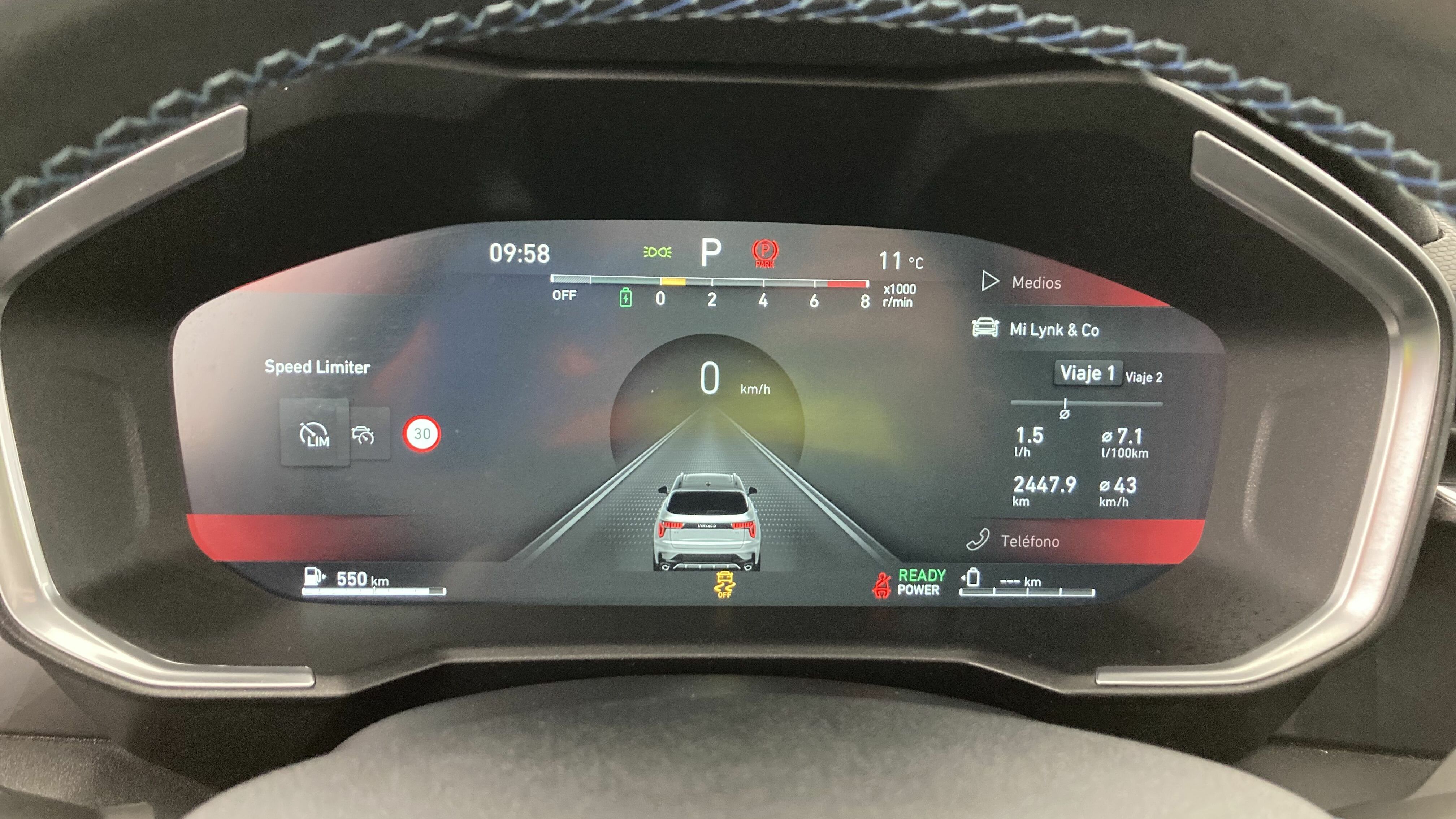 lynk&co 1 nv 1.5 PHEV 261 2022 blue 19