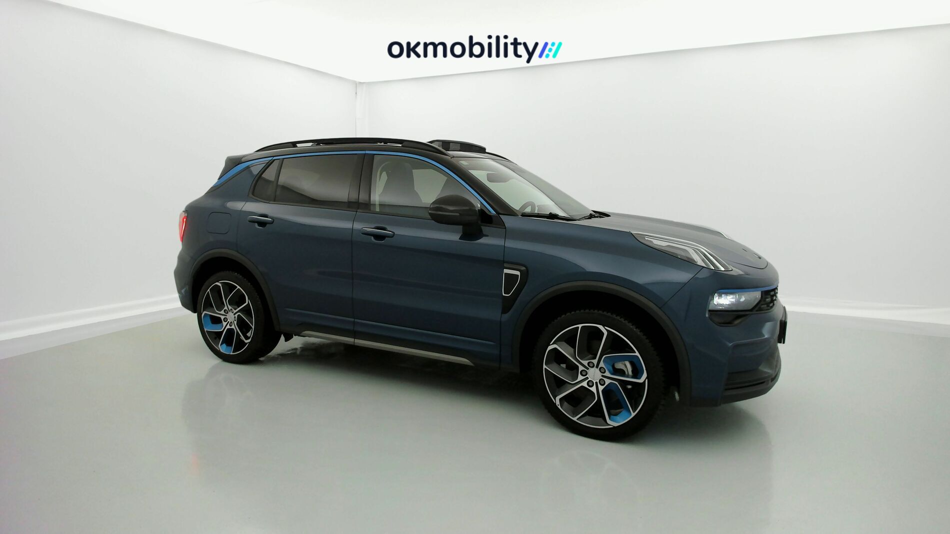 lynk&co 1 nv 1.5 PHEV 261 2022 blue 2