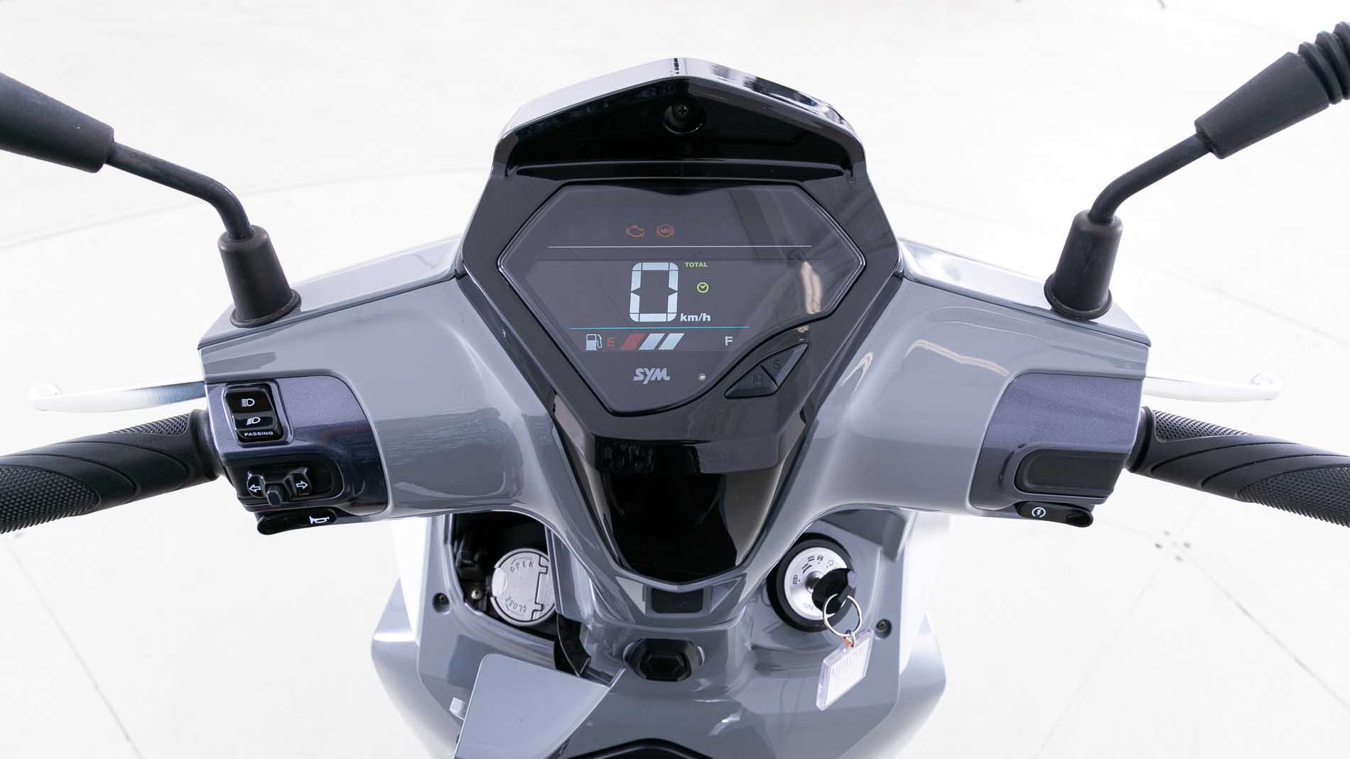 sym symphony st lc 125CC 2022 gris 20