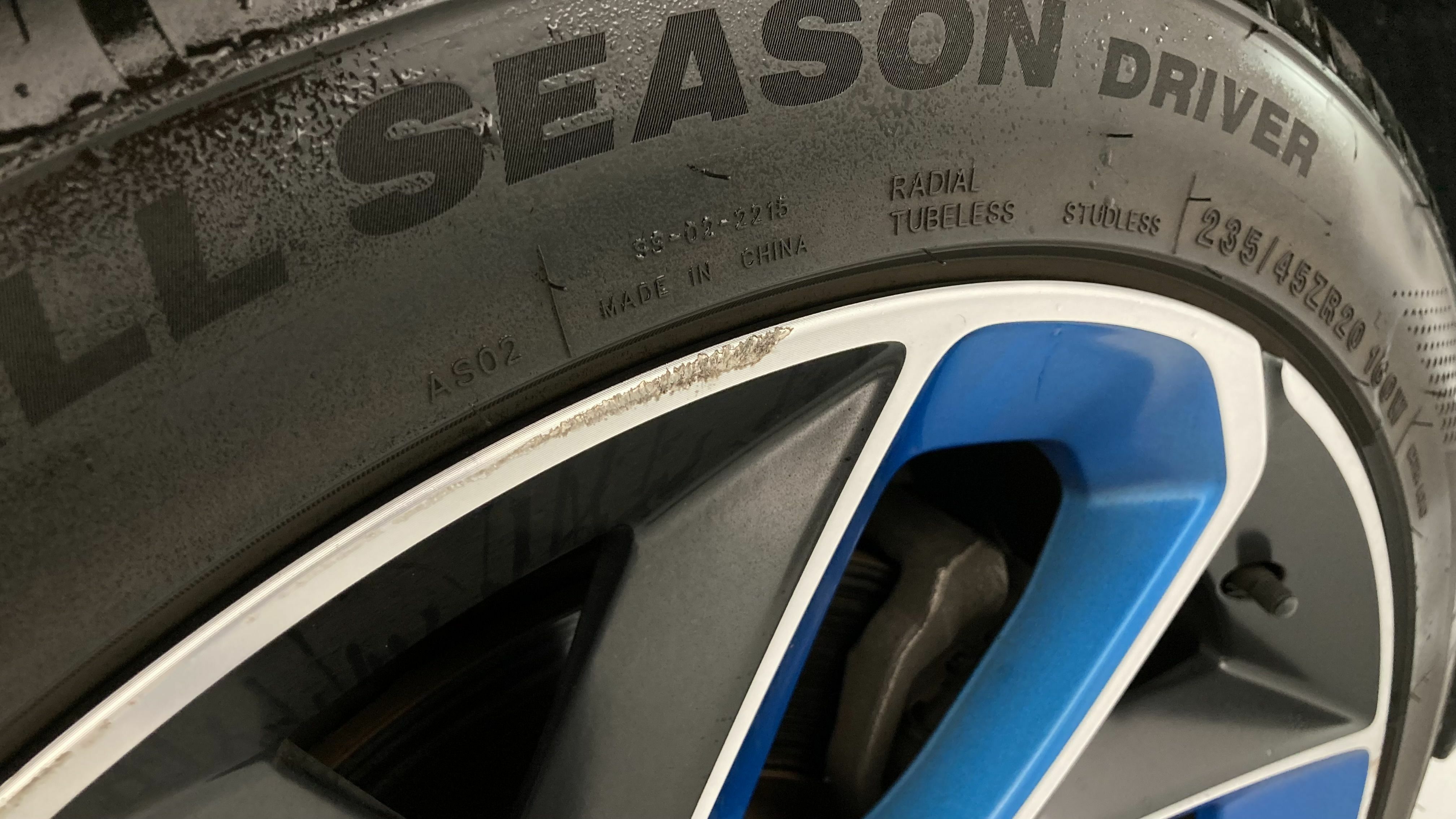 lynk&co 1 nv 1.5 PHEV 261 2022 blue 32