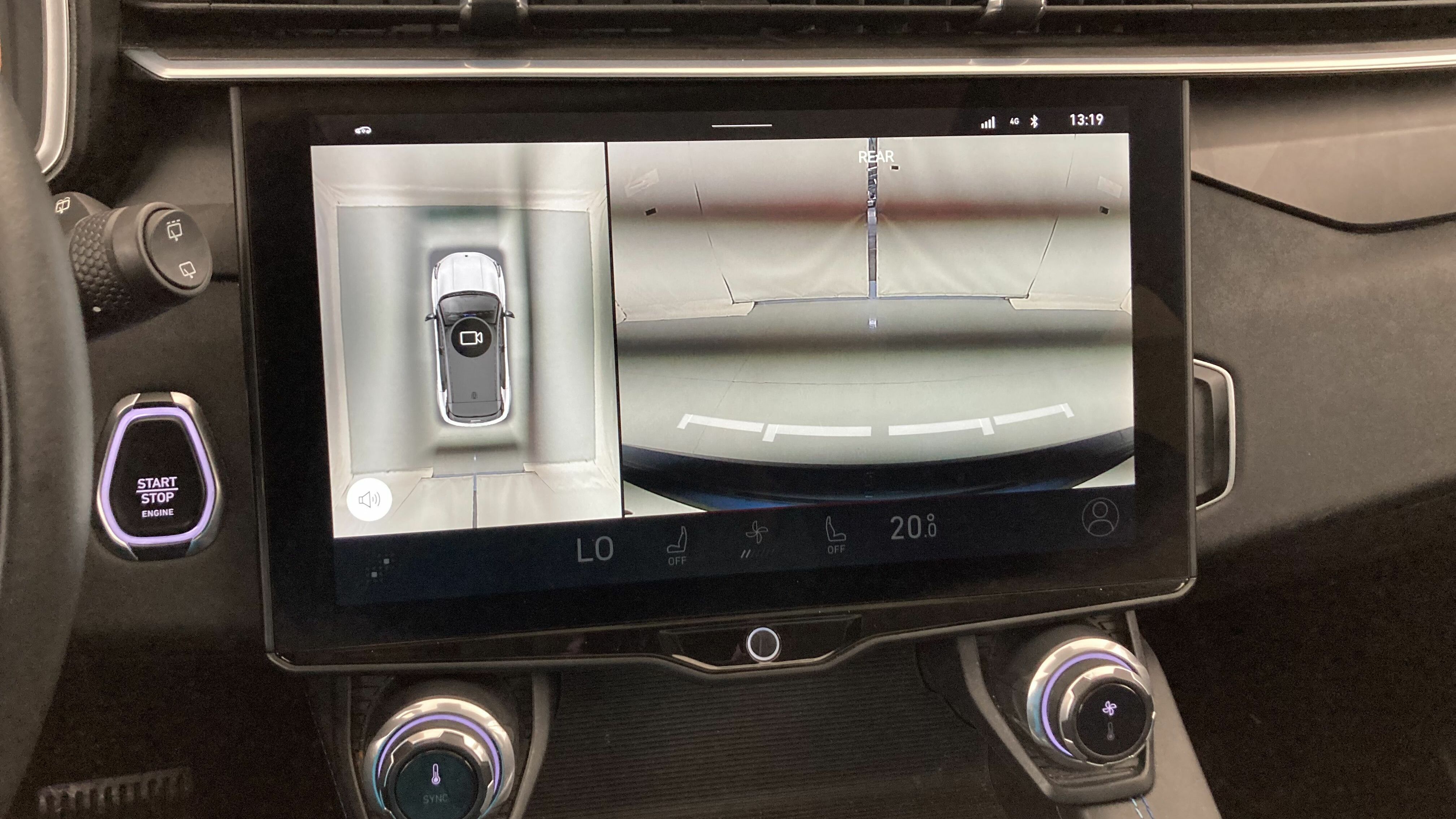 lynk&co 1 nv 1.5 PHEV 261 2022 blue 19