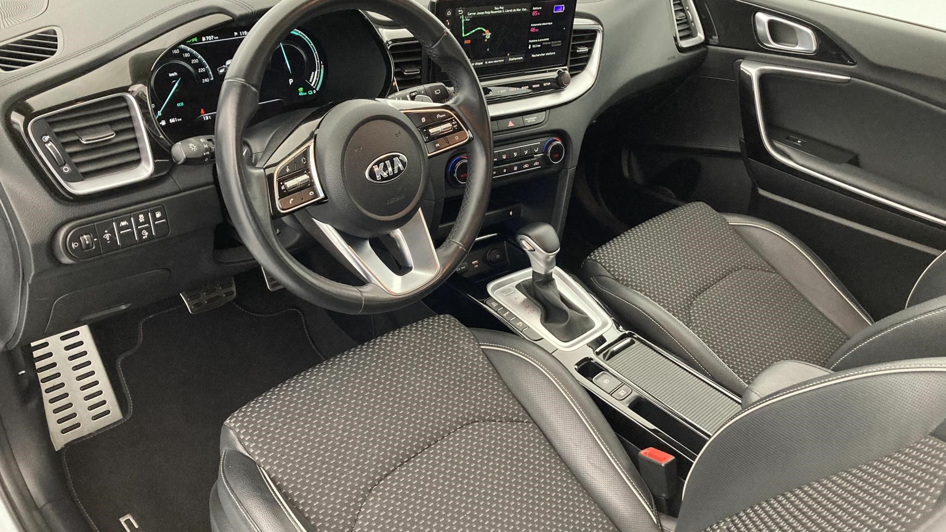 kia ceed tourer etech 1.6 PHEV 141 2021 cararraweiss 15