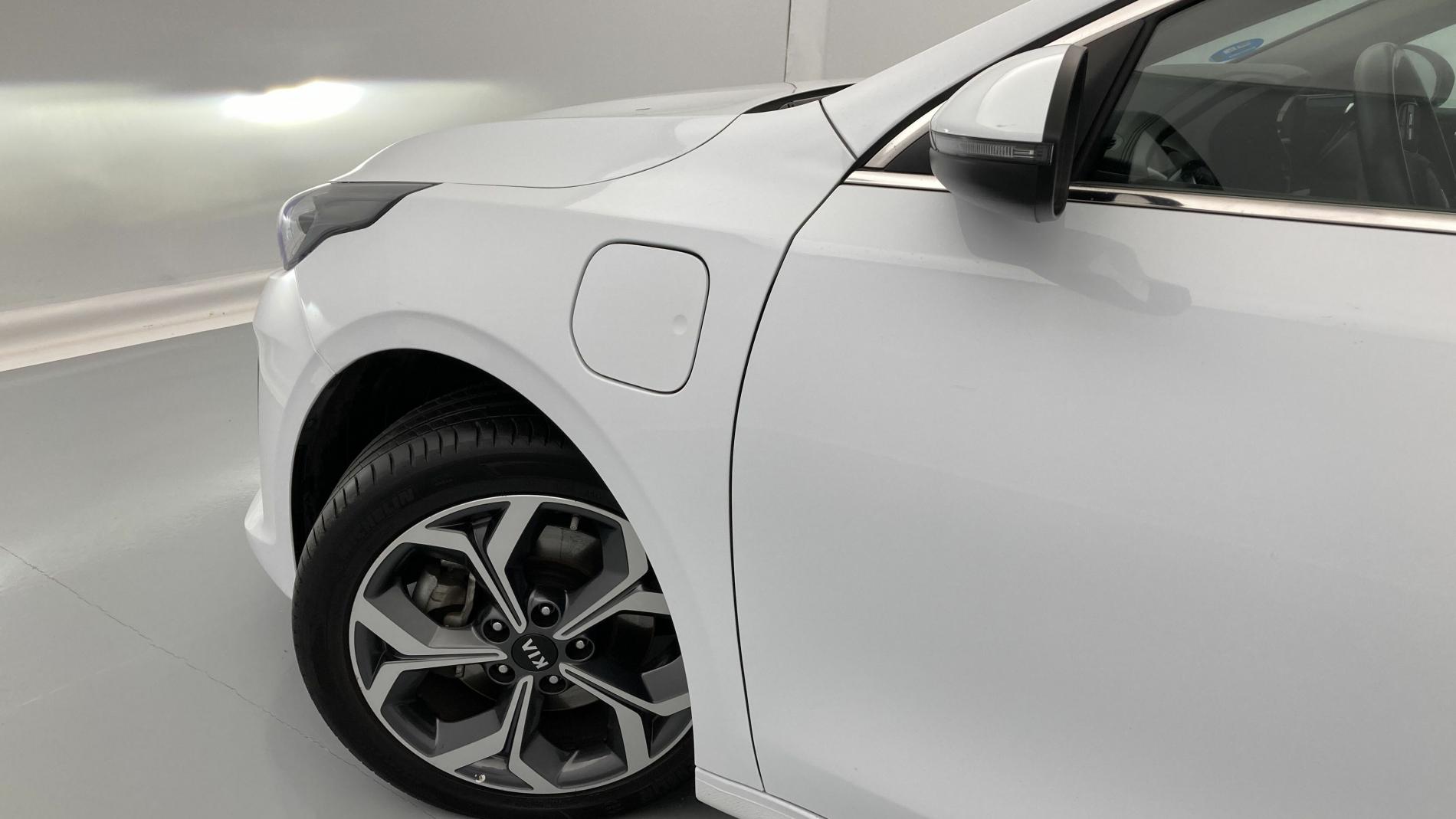 kia ceed tourer etech 1.6 PHEV 141 2021 cararraweiss 27