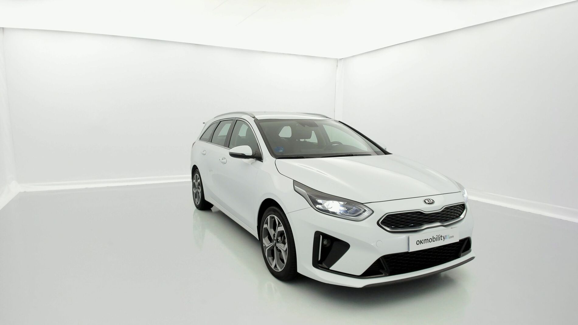 kia ceed tourer etech 1.6 PHEV 141 2021 cararraweiss 3