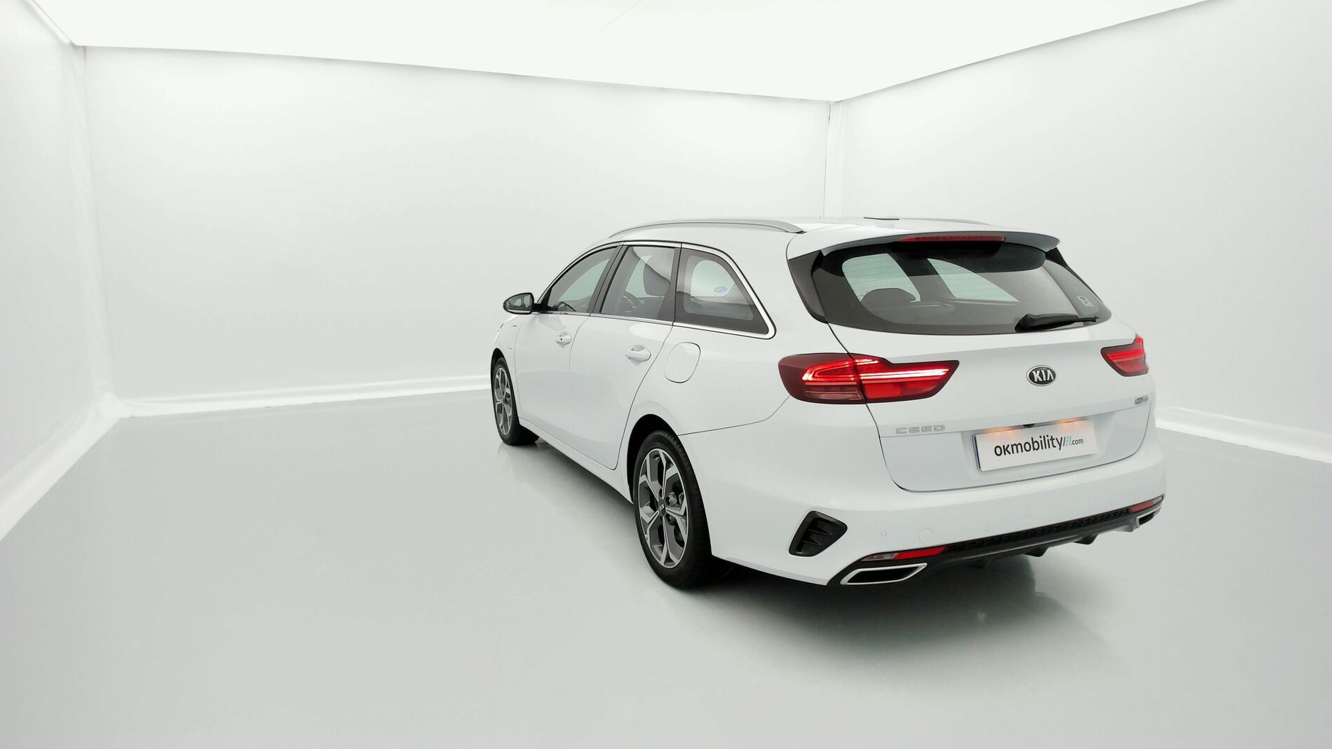 kia ceed tourer etech 1.6 PHEV 141 2021 cararraweiss 9