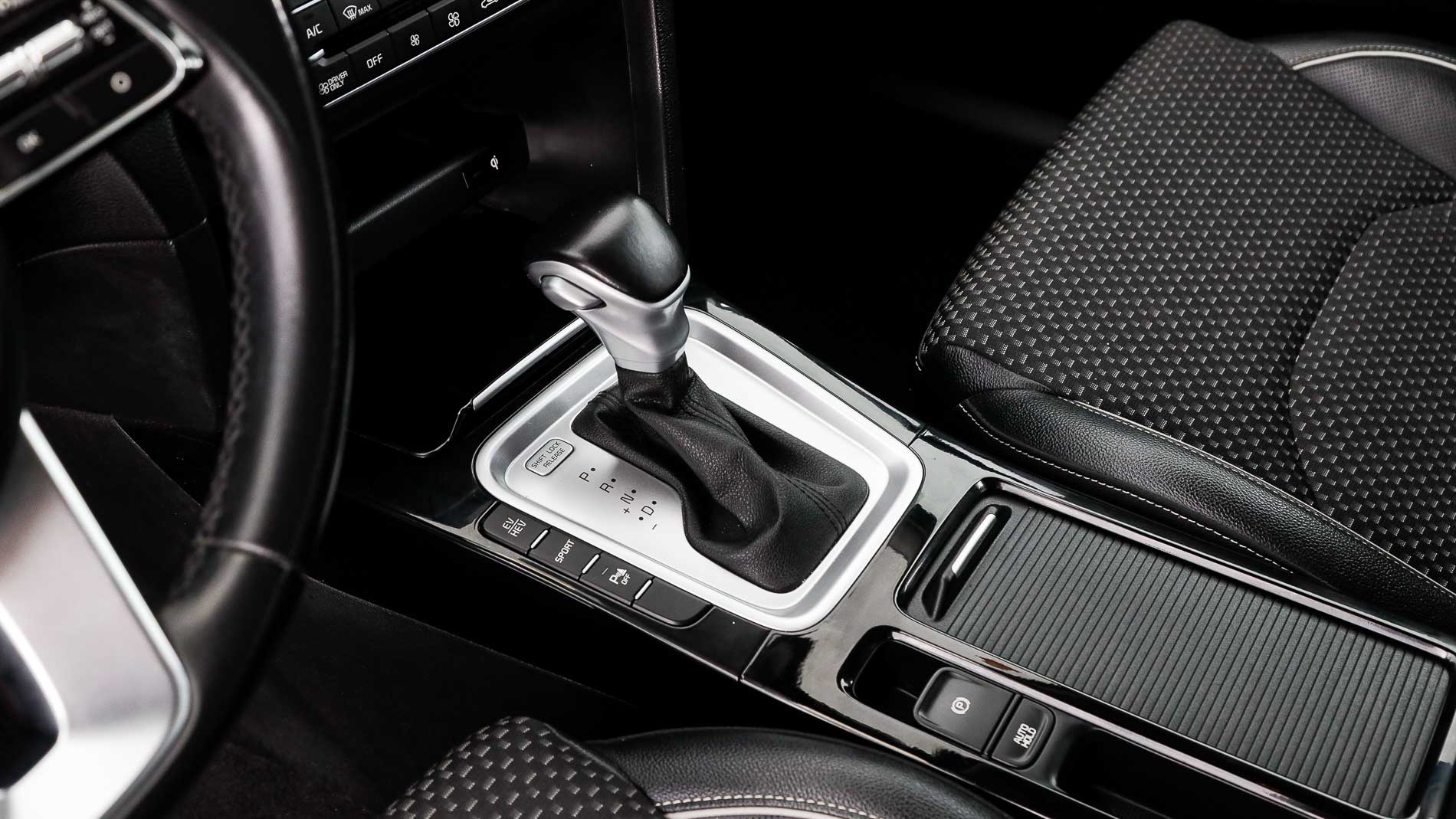 kia ceed tourer etech 1.6 PHEV 141 2021 cararraweiss 19