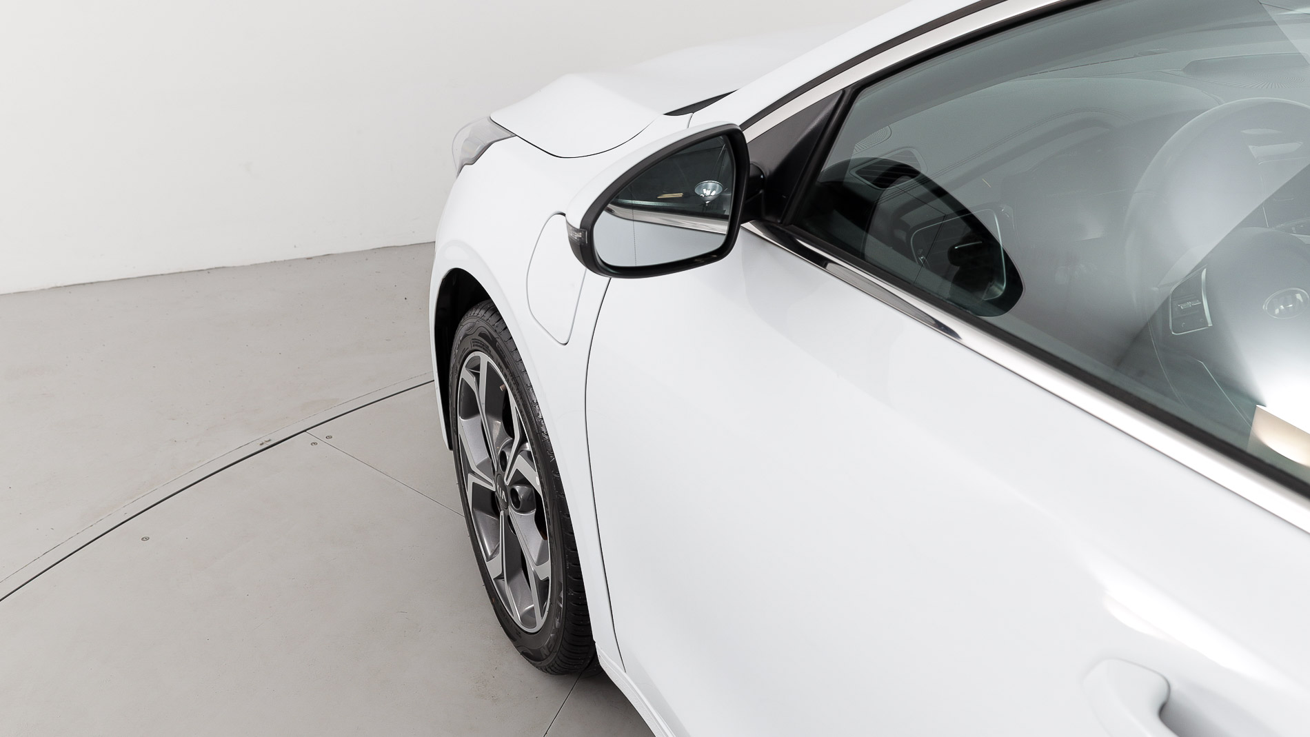 kia ceed tourer etech 1.6 PHEV 141 2021 cararraweiss 23