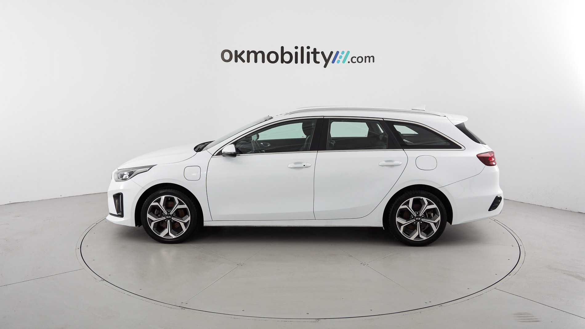 kia ceed tourer etech 1.6 PHEV 141 2021 cararraweiss 8