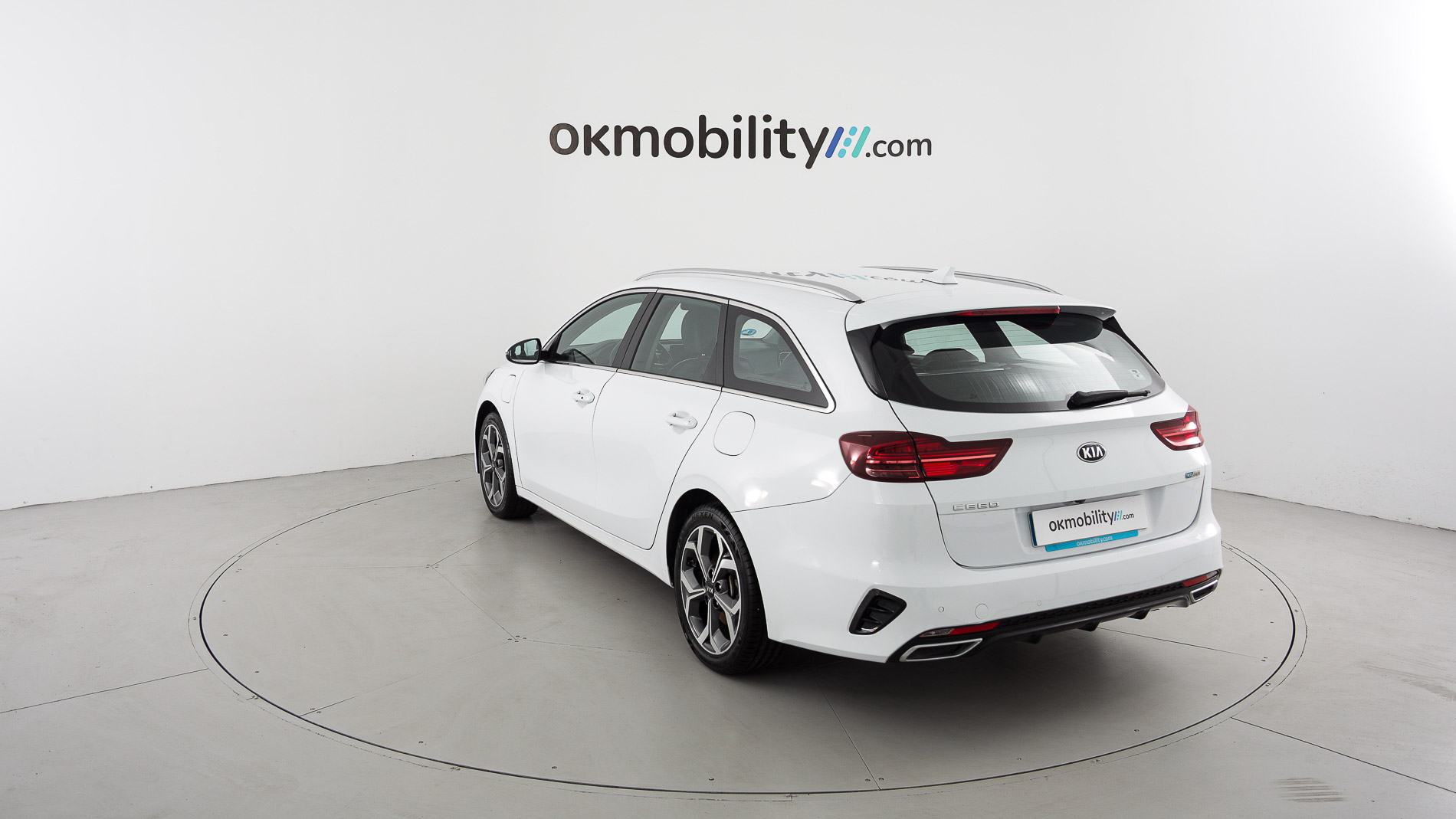 kia ceed tourer etech 1.6 PHEV 141 2021 cararraweiss 10