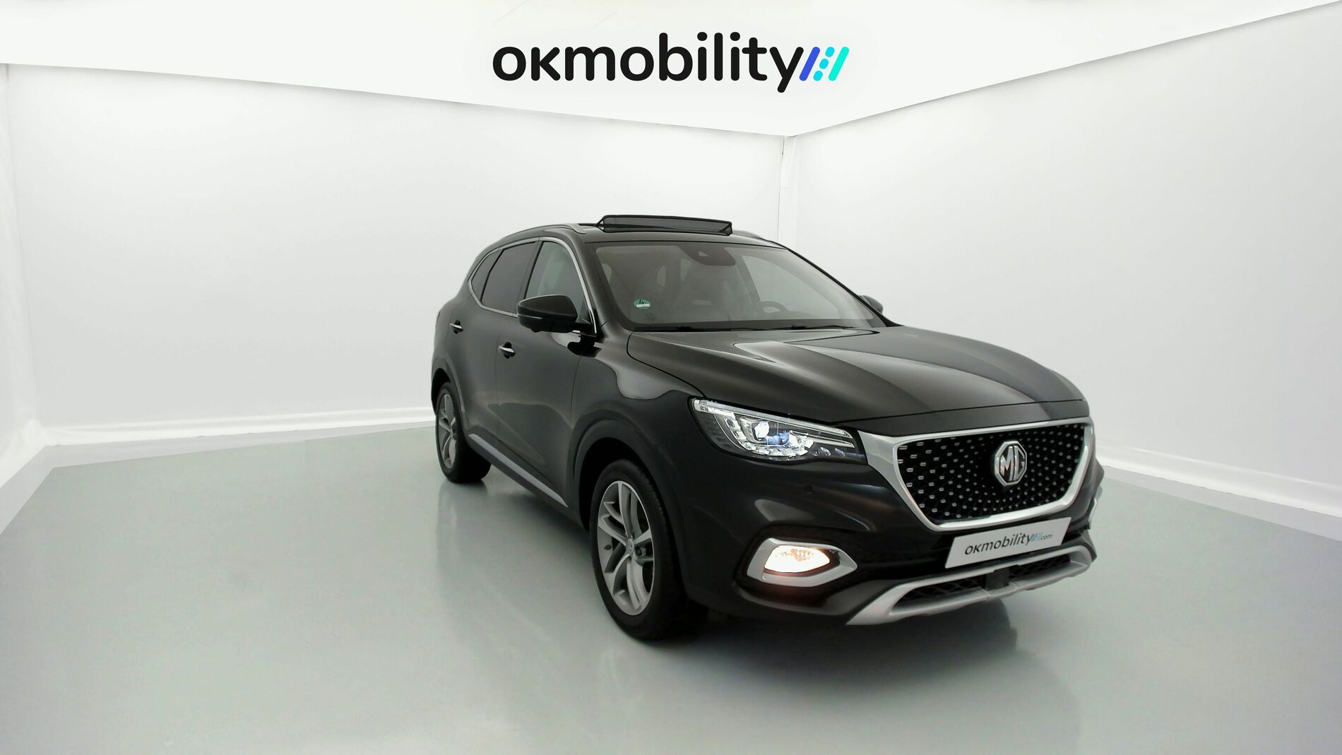 mg hs luxury 1.5 T-GDI 162 2023 pebble black 3