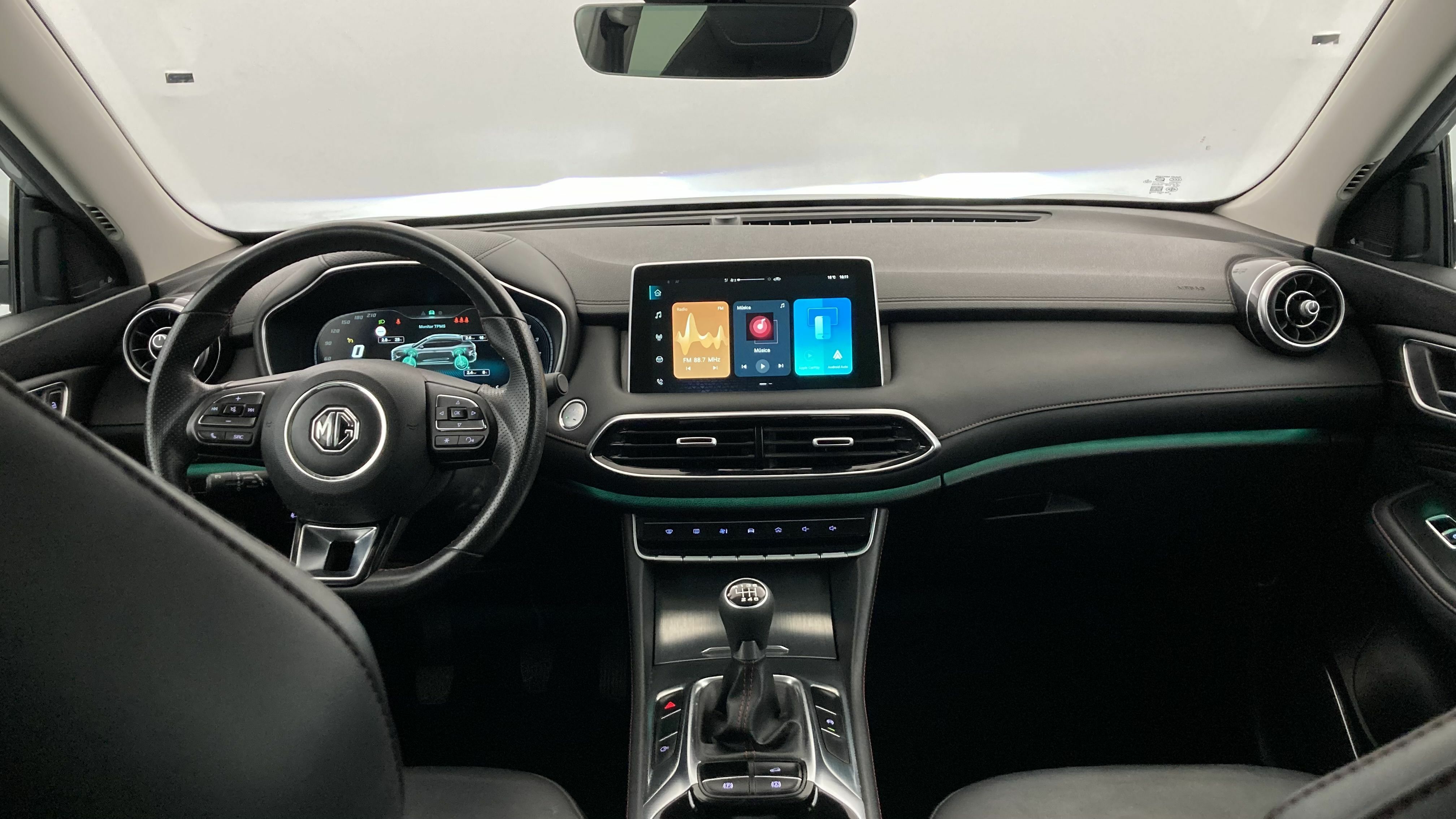 mg hs luxury 1.5 T-GDI 162 2023 silver 16