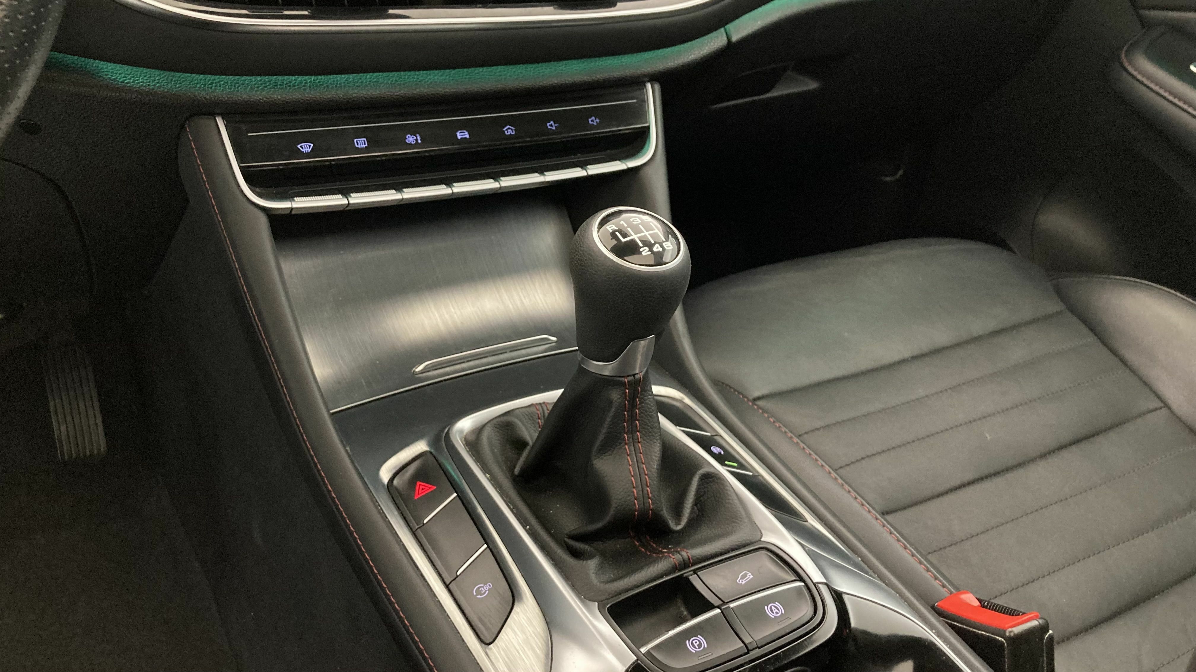 mg hs luxury 1.5 T-GDI 162 2023 silver 20