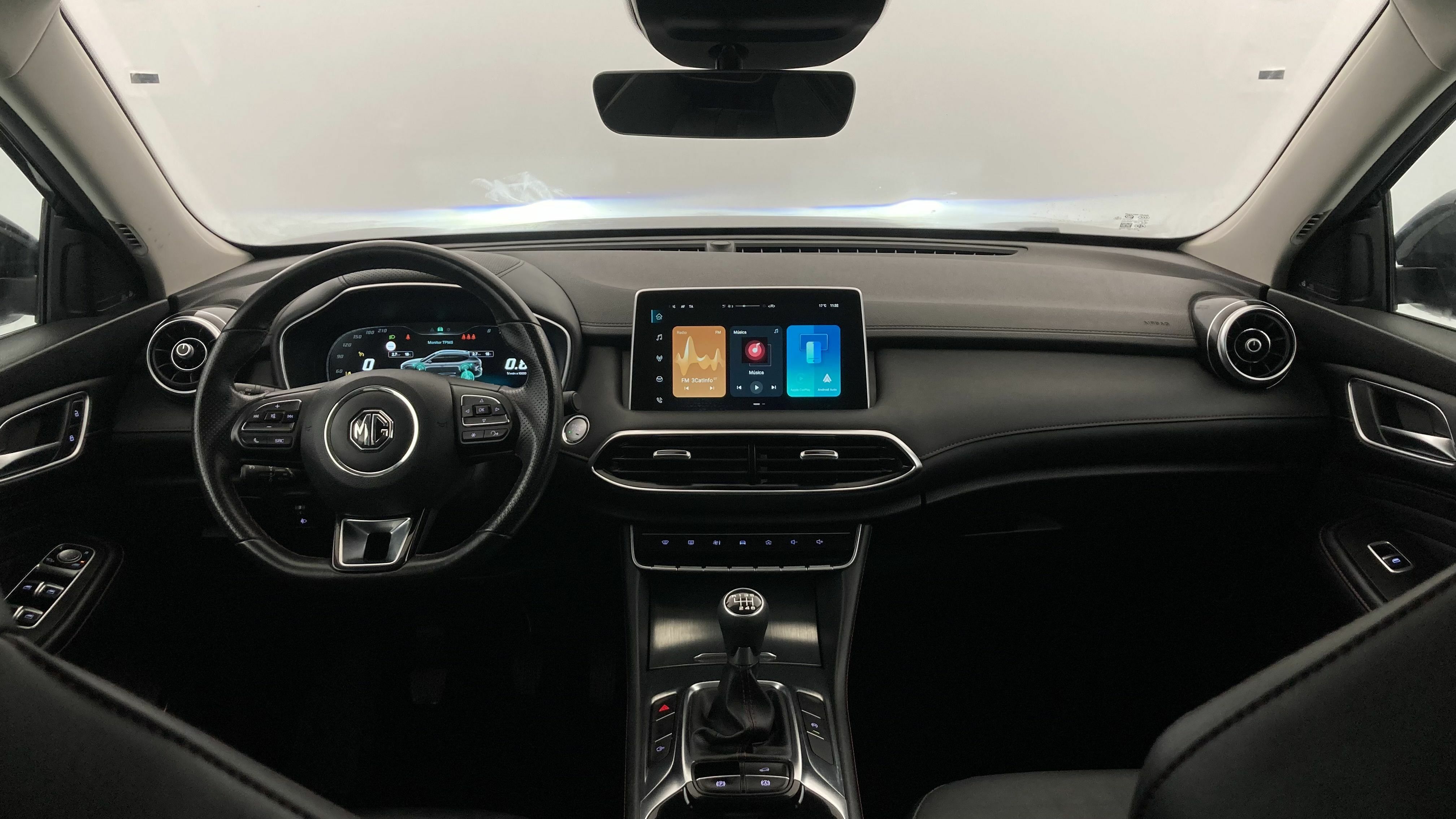 mg hs luxury 1.5 T-GDI 162 2023 black 16